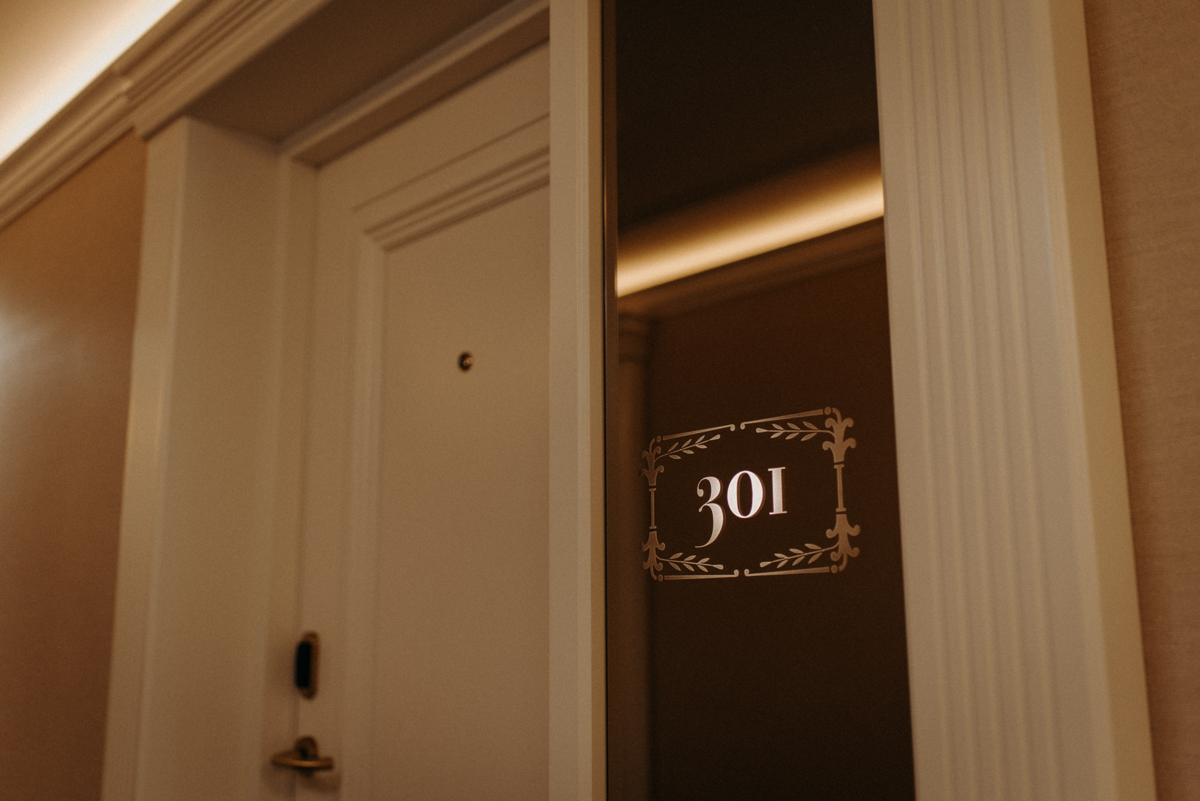 фотограф на свадьбу, сборы невесты в отеле Tsar Palace