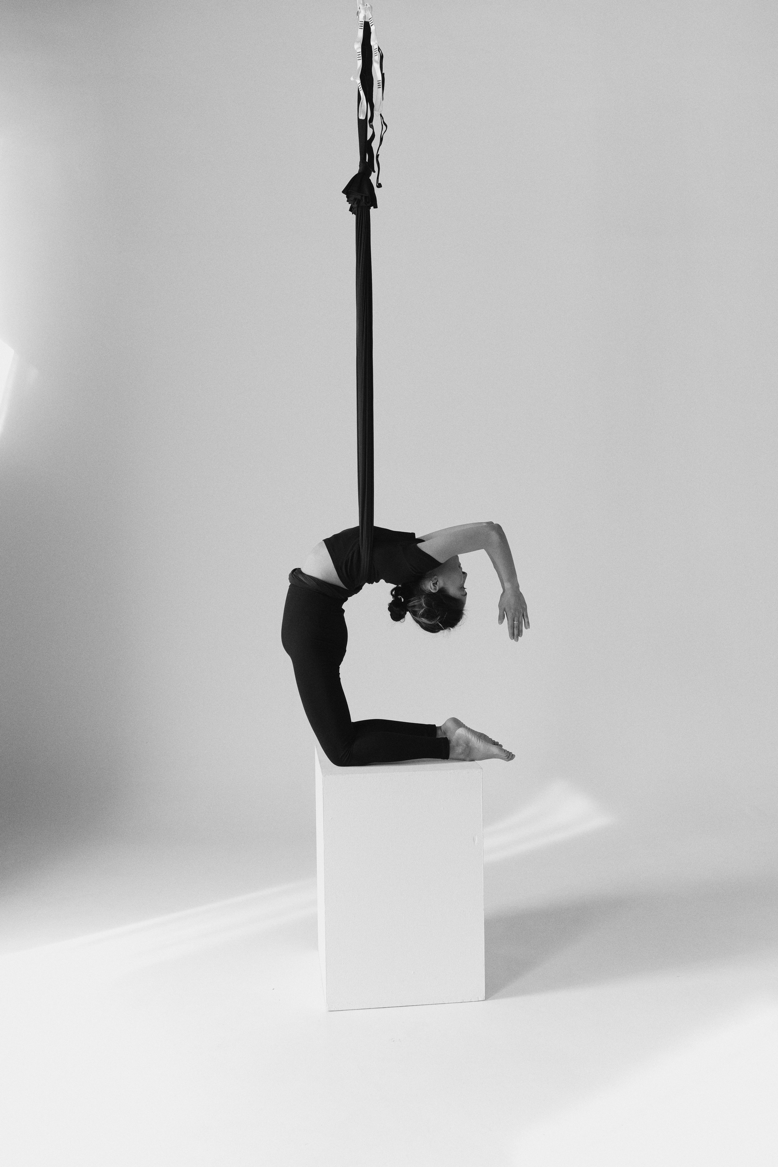 #sayachallenge. Преподаю и провожу обучение по флай йоге