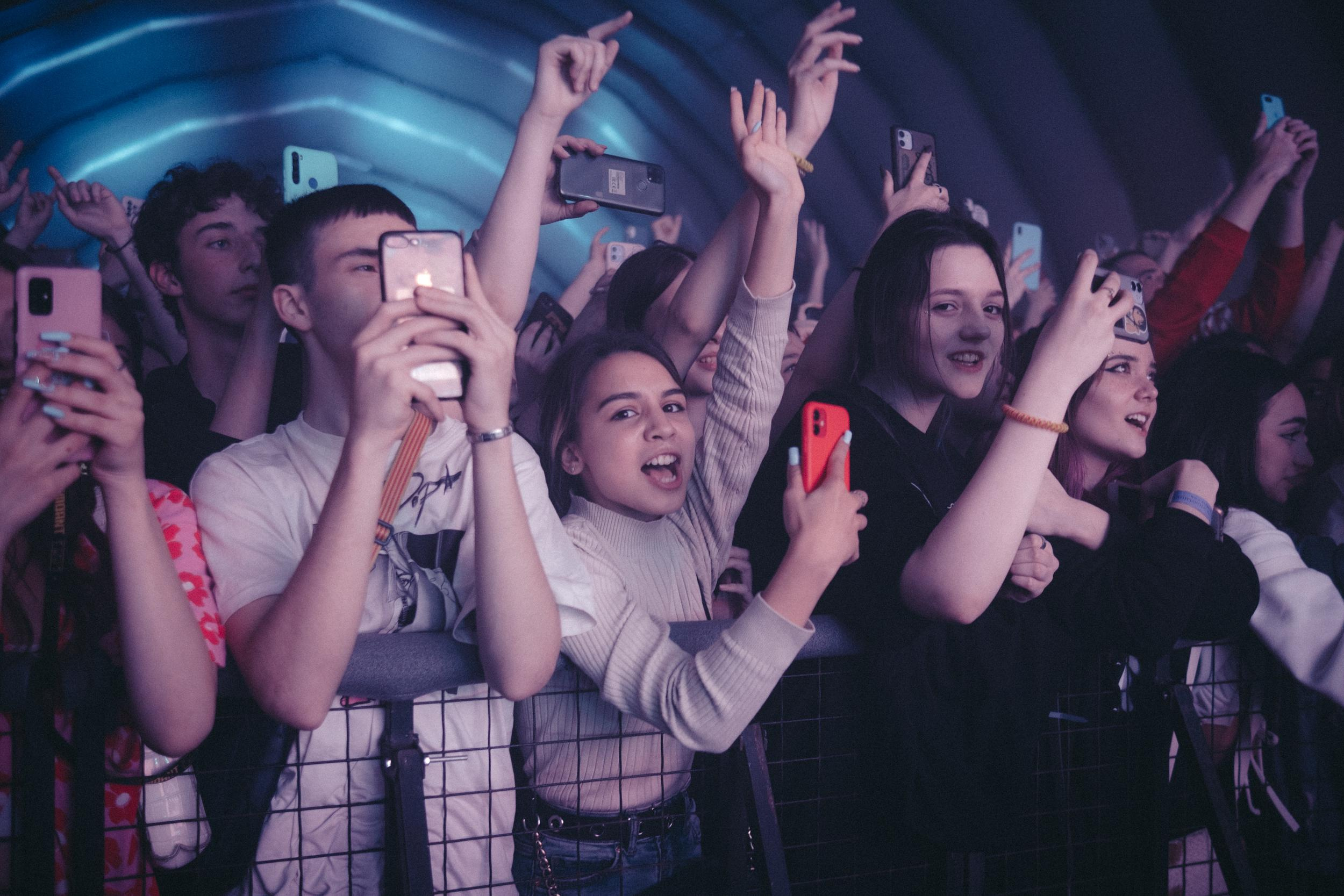 Дора. Репортажный и портретный фотограф в Москве Илья Спиридонов