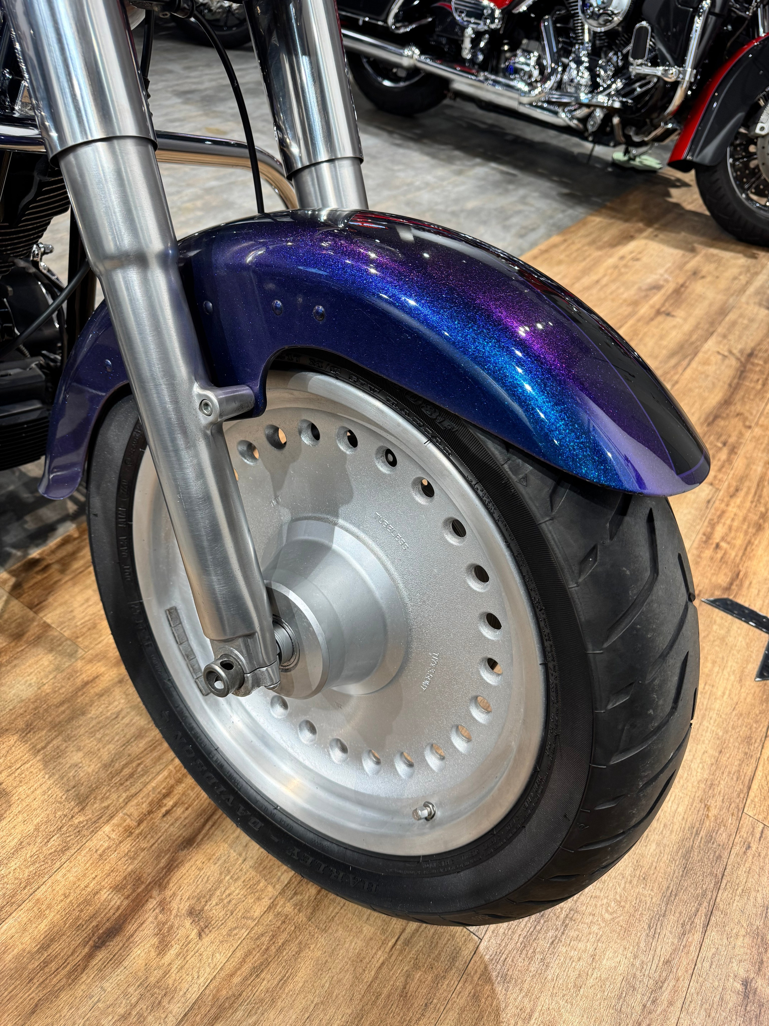 Мотоциклы Harley-Davidson 2010 Fat Boy (Flame Blue Pearl) (Softail)  — купить мотоцикл. Hello Davidson, Москва. Только хорошие мотоциклы…