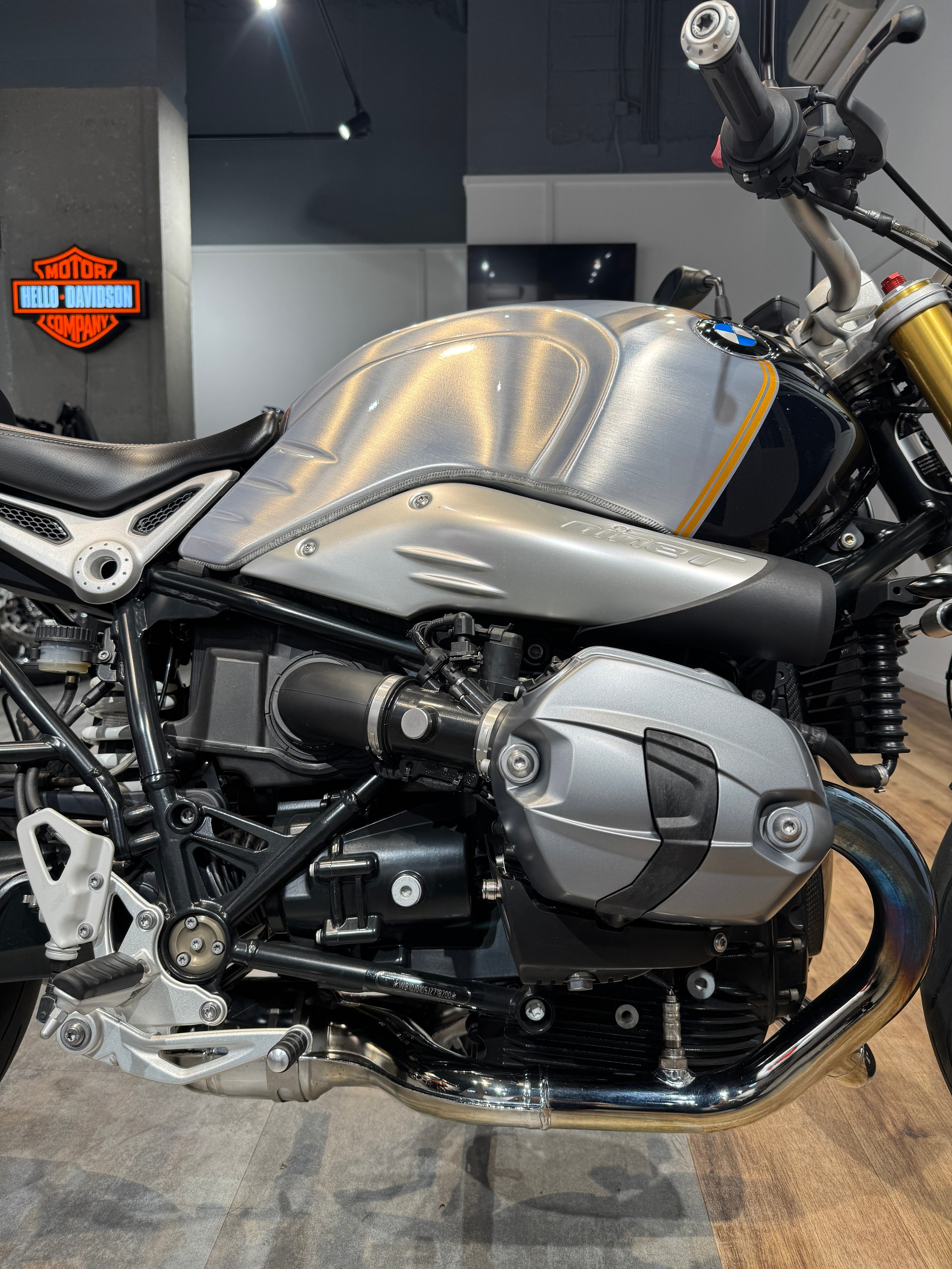 Мотоциклы Harley-Davidson BMW R Nine T (Option 719) — купить мотоцикл. Hello Davidson, Москва. Только хорошие мотоциклы…