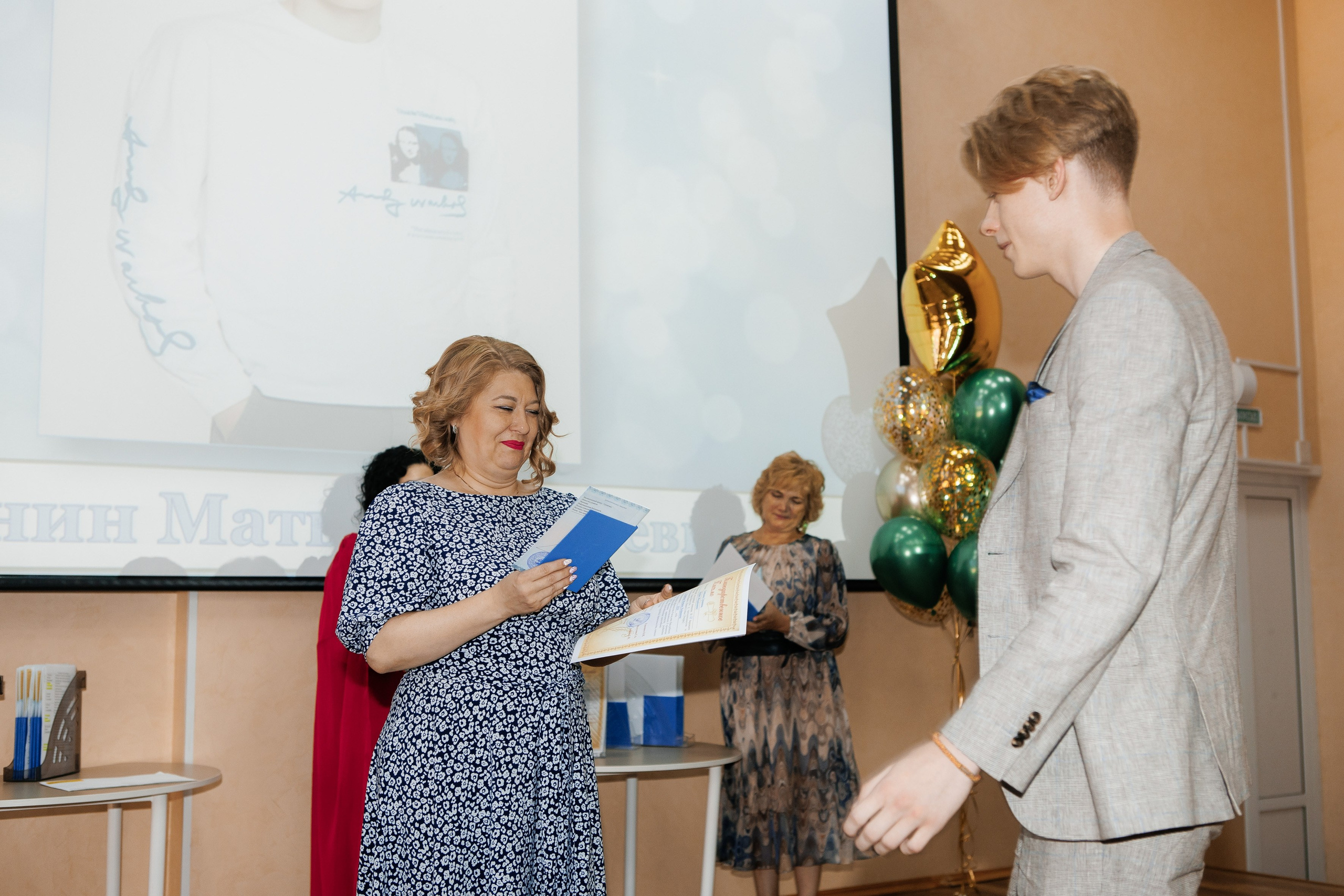 Выпускной Гимназия 12 2024 г. Свадебный и портретный Фотограф в Липецке Дмитрий Котюков