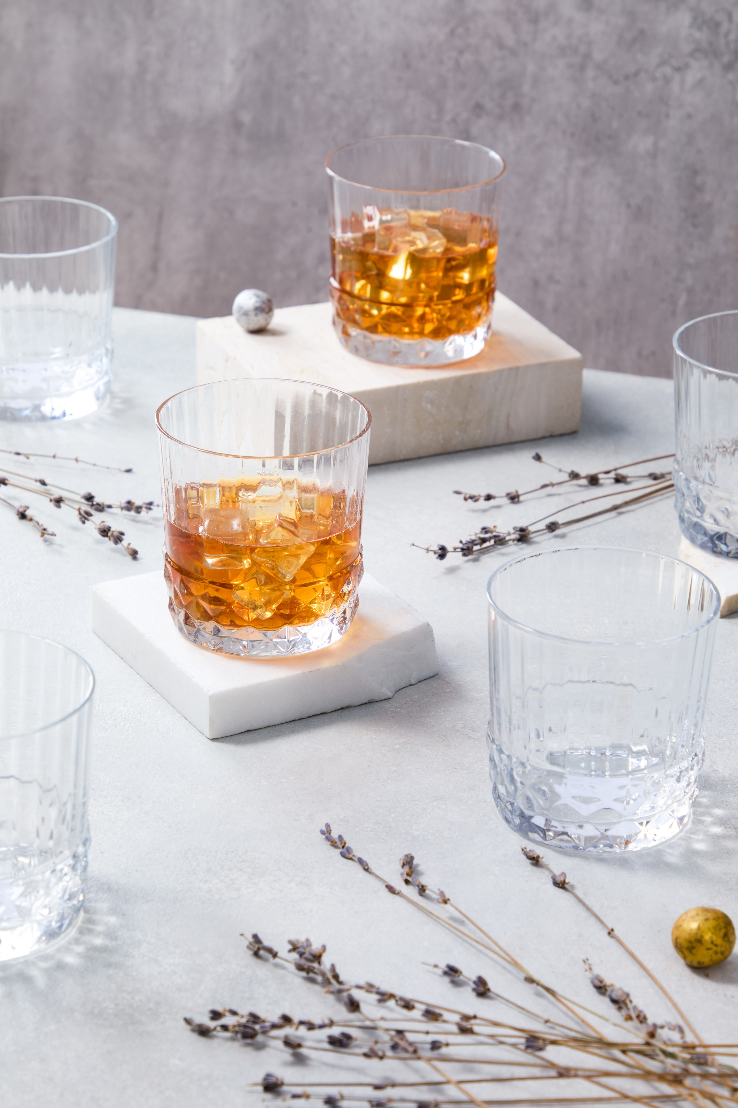 Стеклянные бокалы. Сайт о предметной, имиджевой и портретной фотографии, фотограф Фил Киреев