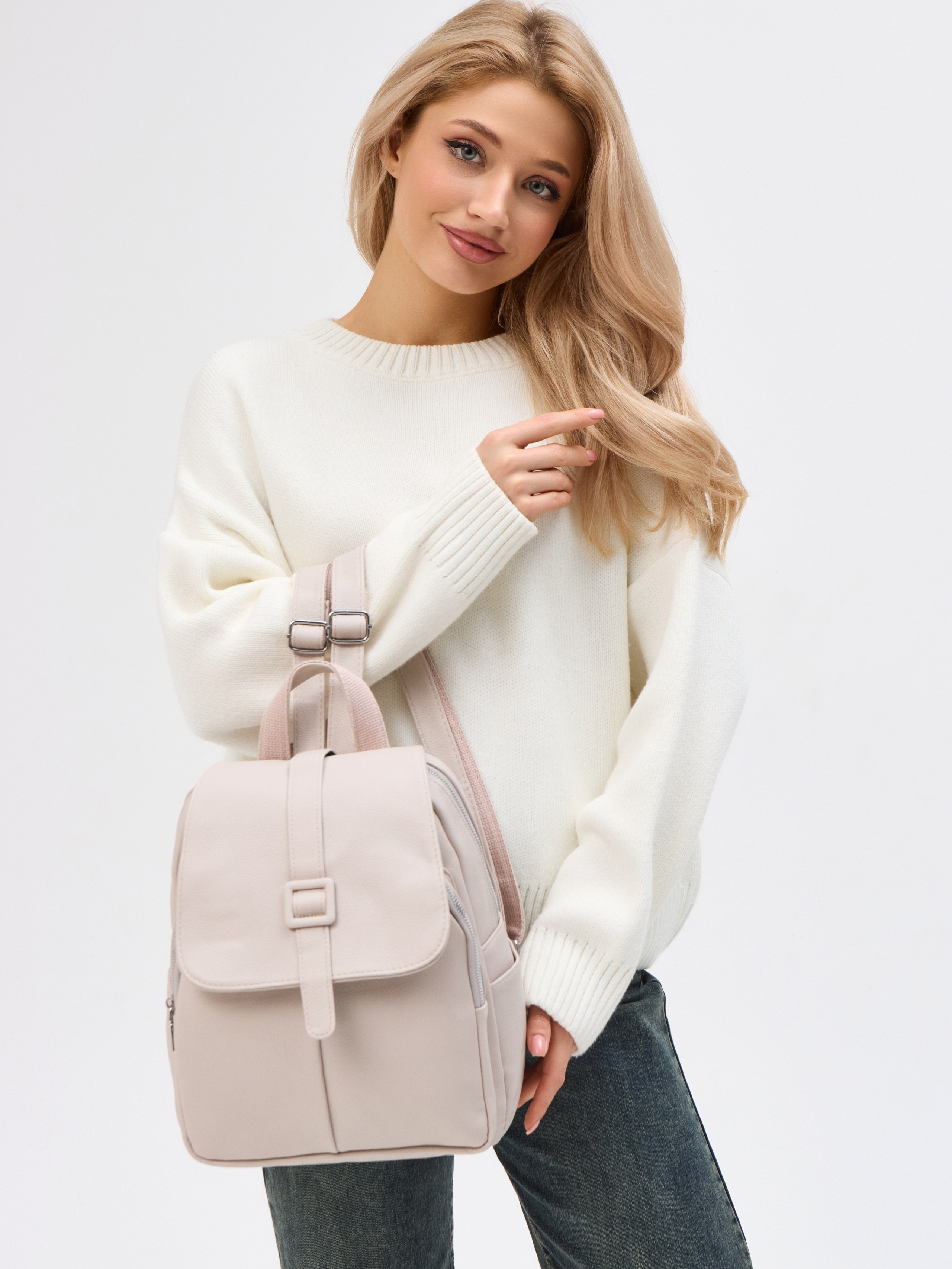 Фотомодель для маркетплейсов Юля. Фотосъёмка для марктеплейсов Studio 11.11