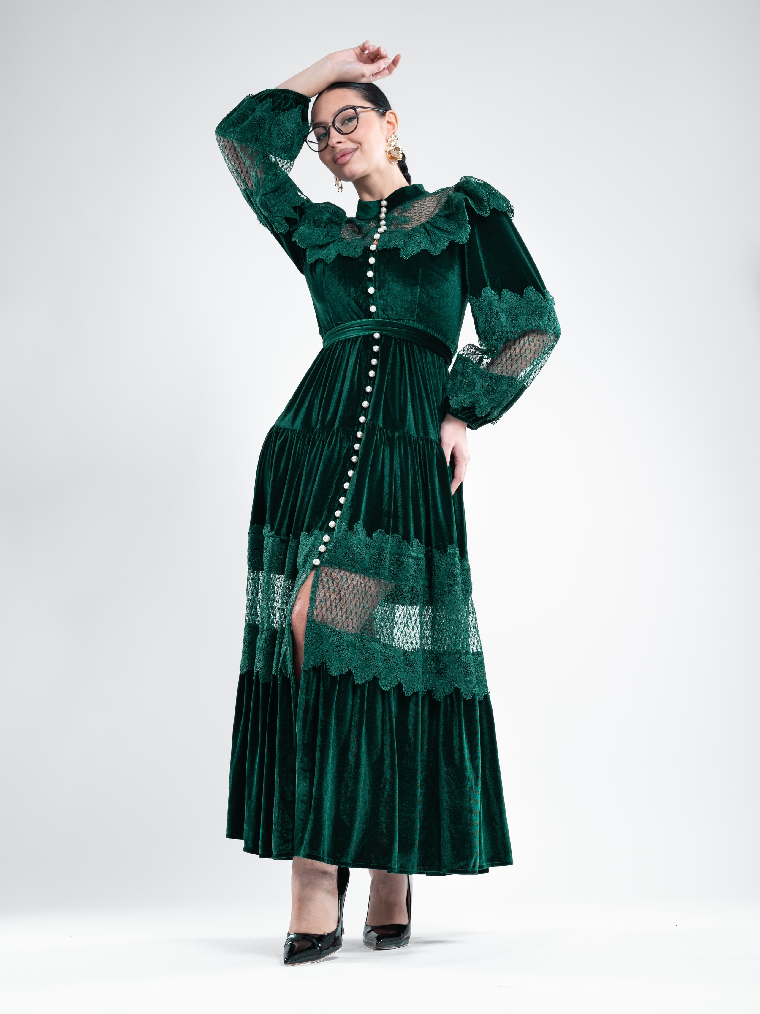 Платья и костюмы. Предметный фотограф, фото для маркетплейсов Пятигорск, КМВ