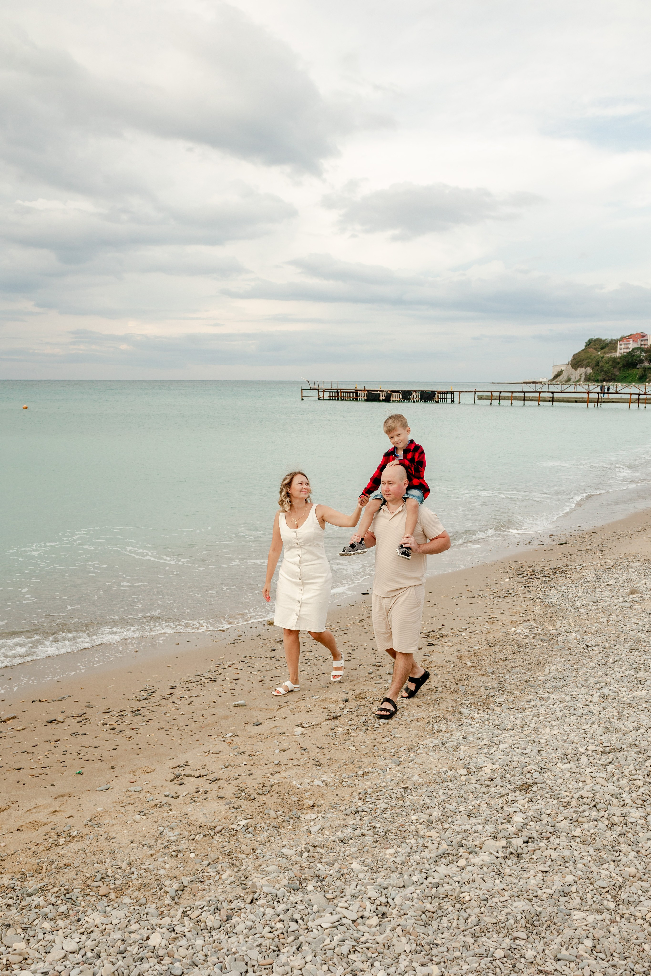 Елена, Родион и Сергей. Фотограф в Геленджике, Архипо-Осиповке, Абрау-Дюрсо, Кринице Виктория