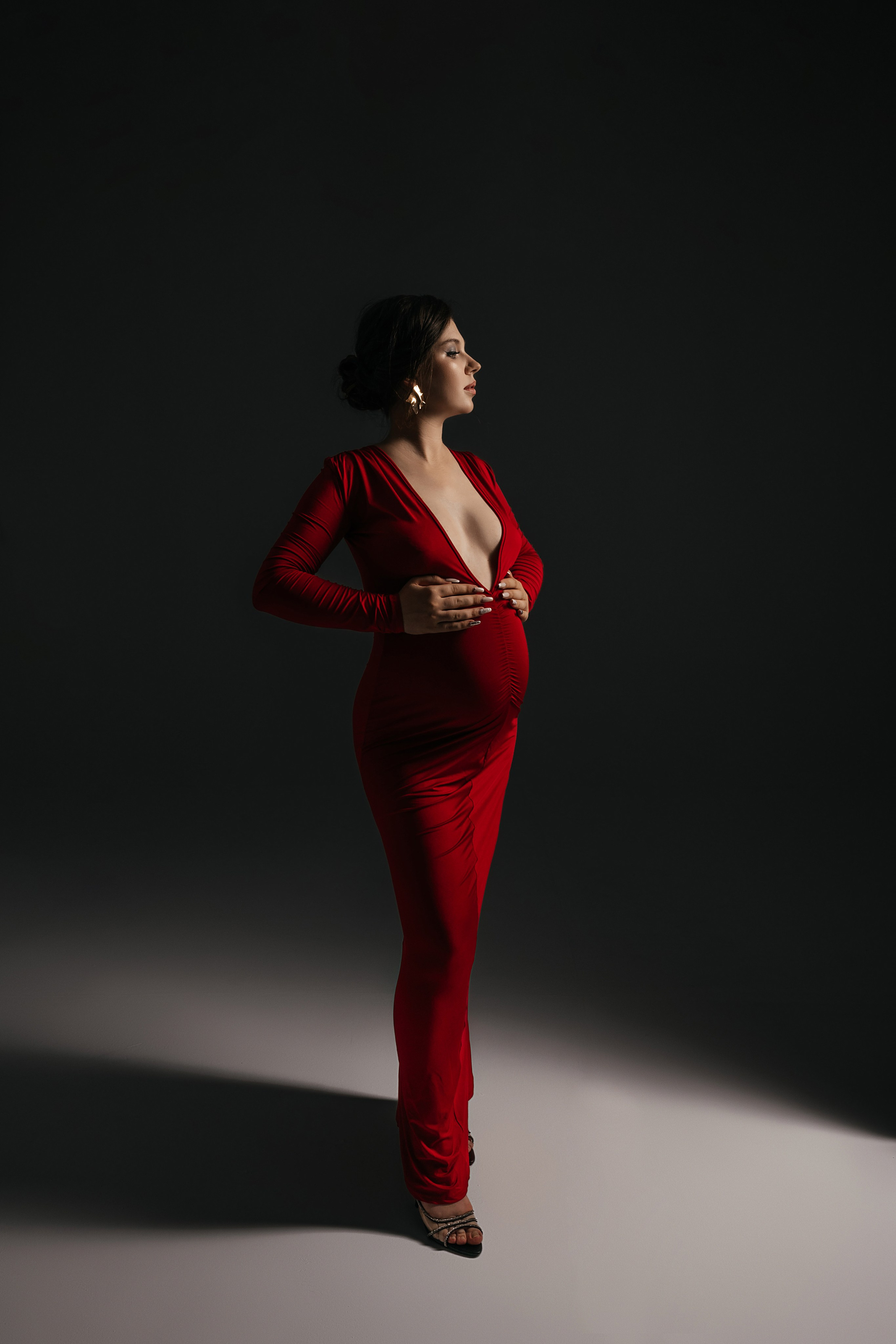 Бордовое платье. Фотограф Анна Качан