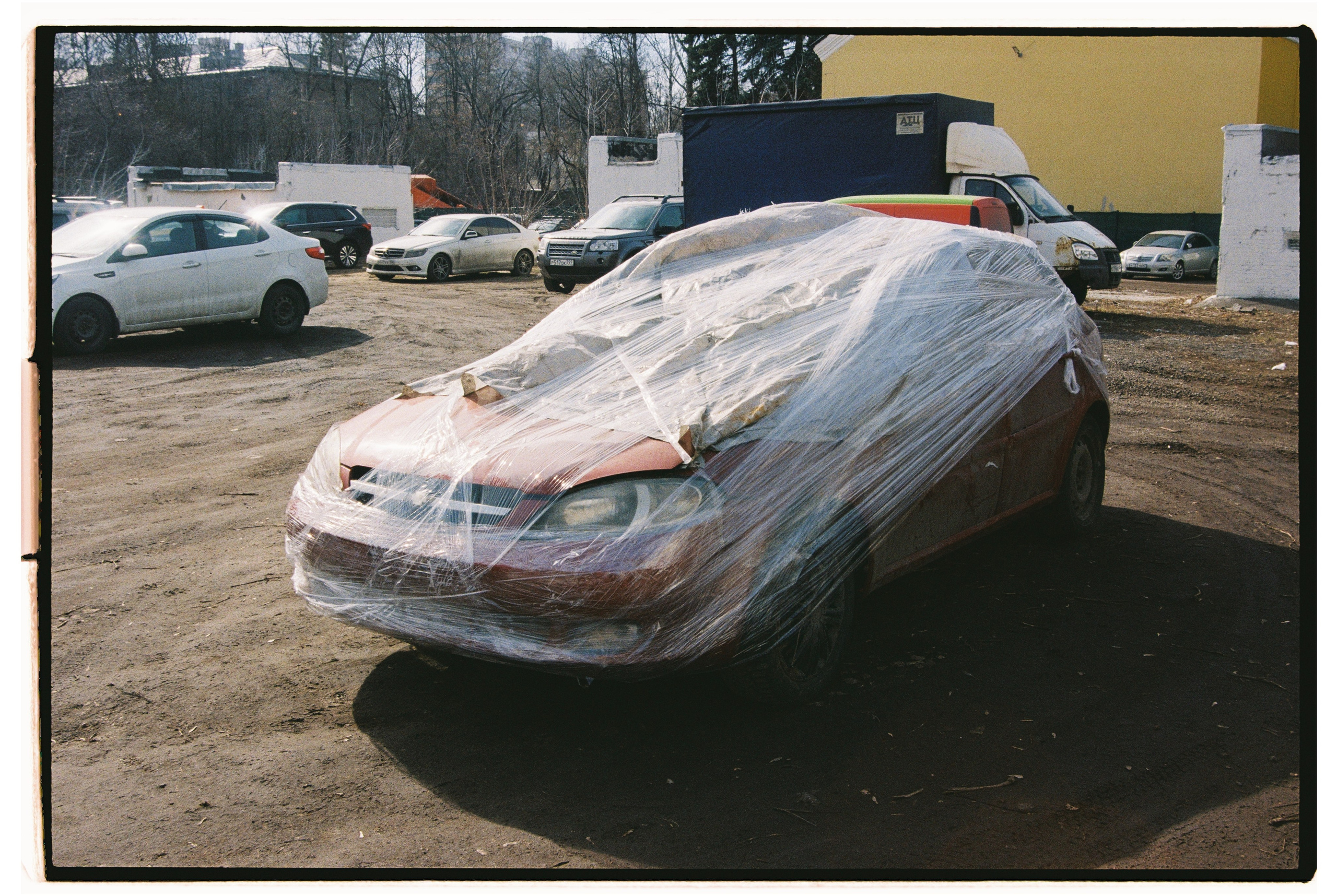 CARS. ANNA — PHOTOGRAPHER