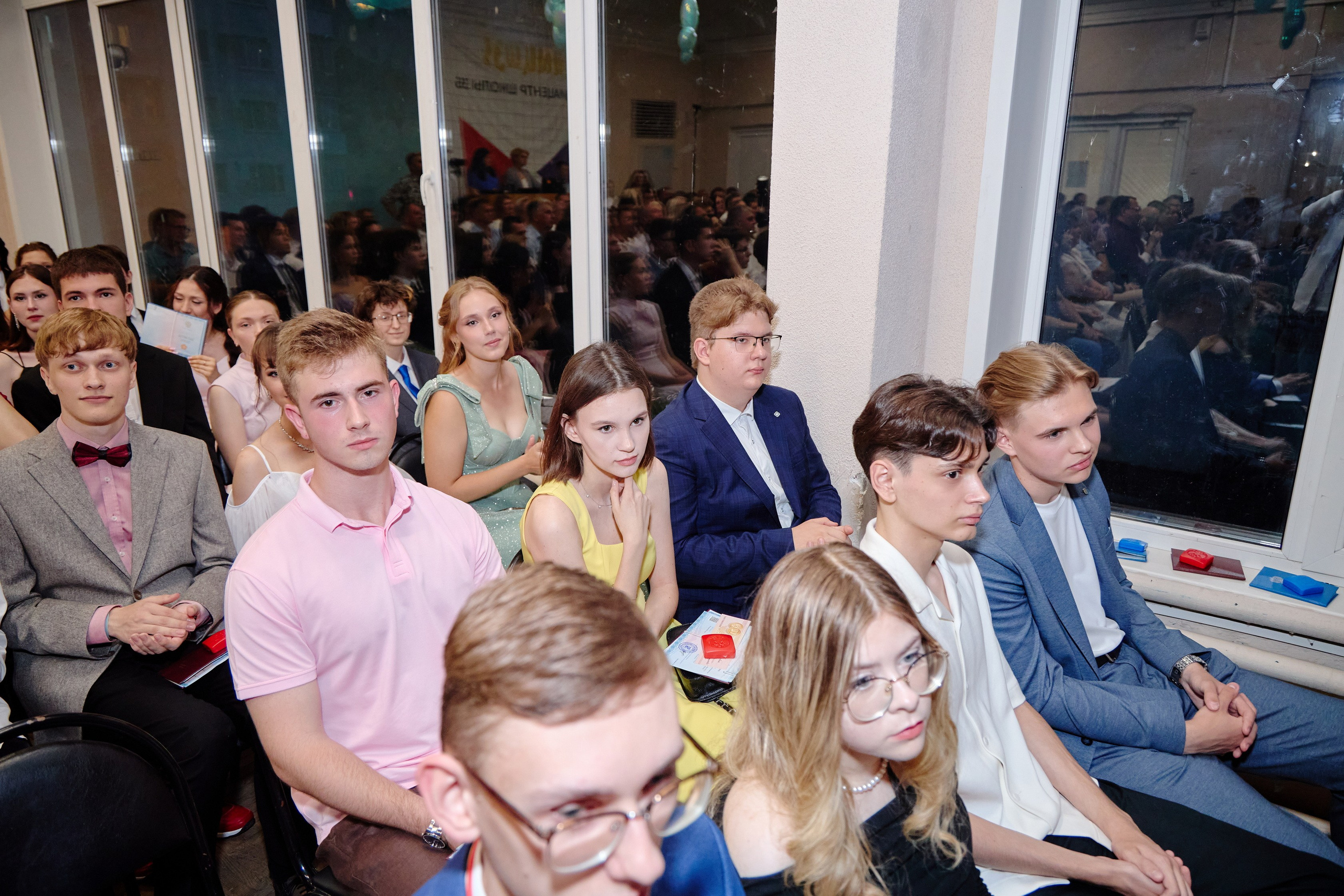 Выпускной 35 Сош. Фотограф Выпускные альбомы Таганрог Сергей Коробченко