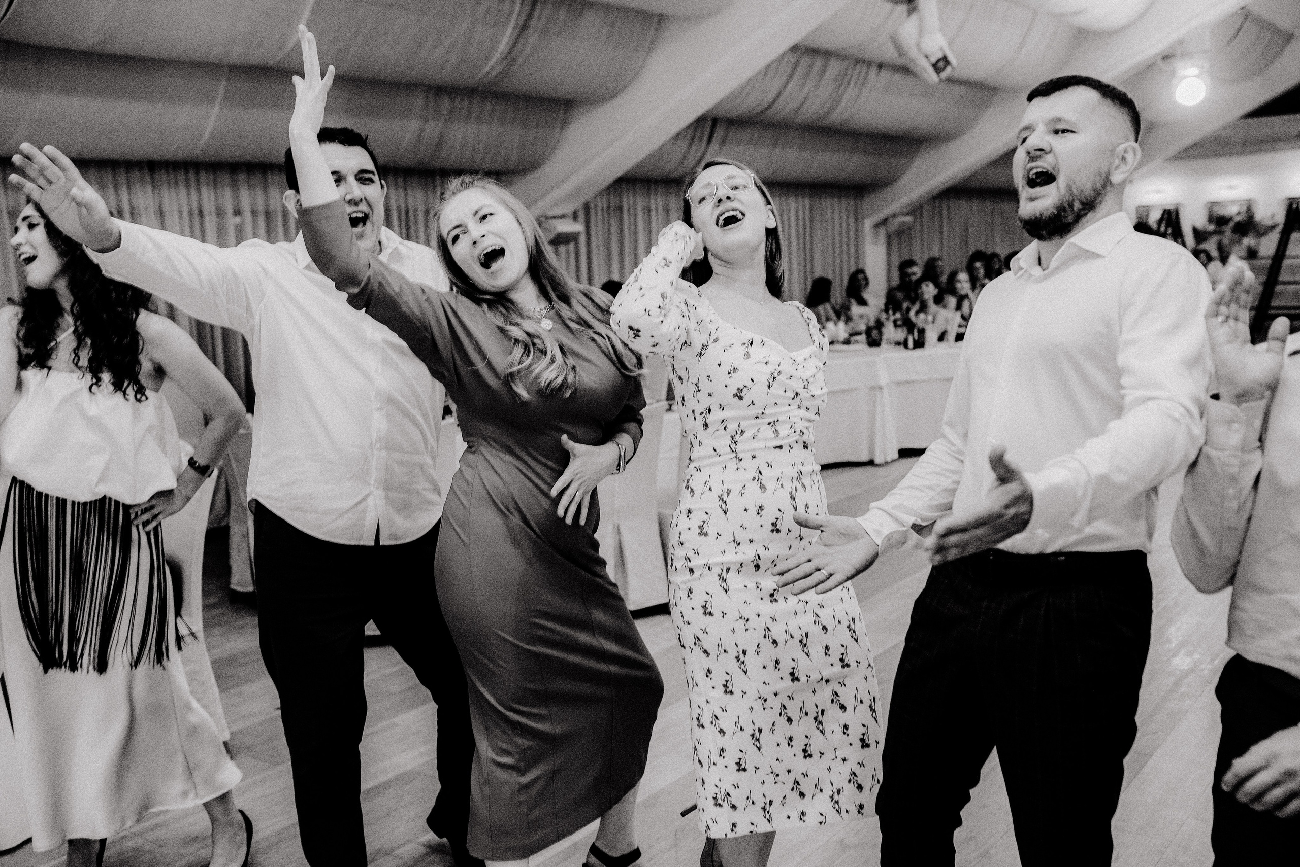 Свадебный фотограф в Рамоде, Новосибирск | Яна Иванова. Семейный и свадебный фотограф в Новосибирске Иванова Яна