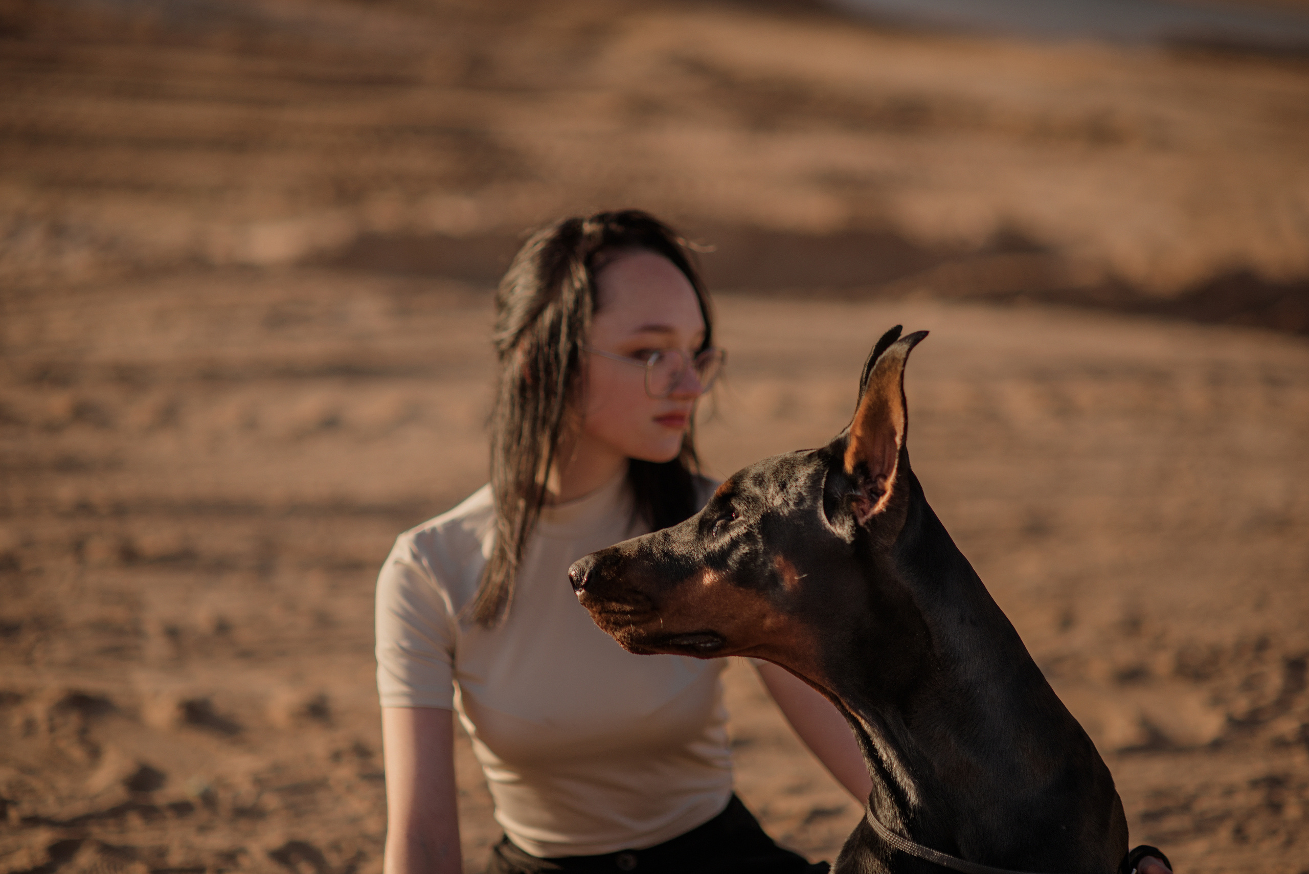 Арина и Зевс. Ваш личный фотограф в Пскове Анаис Рамирез