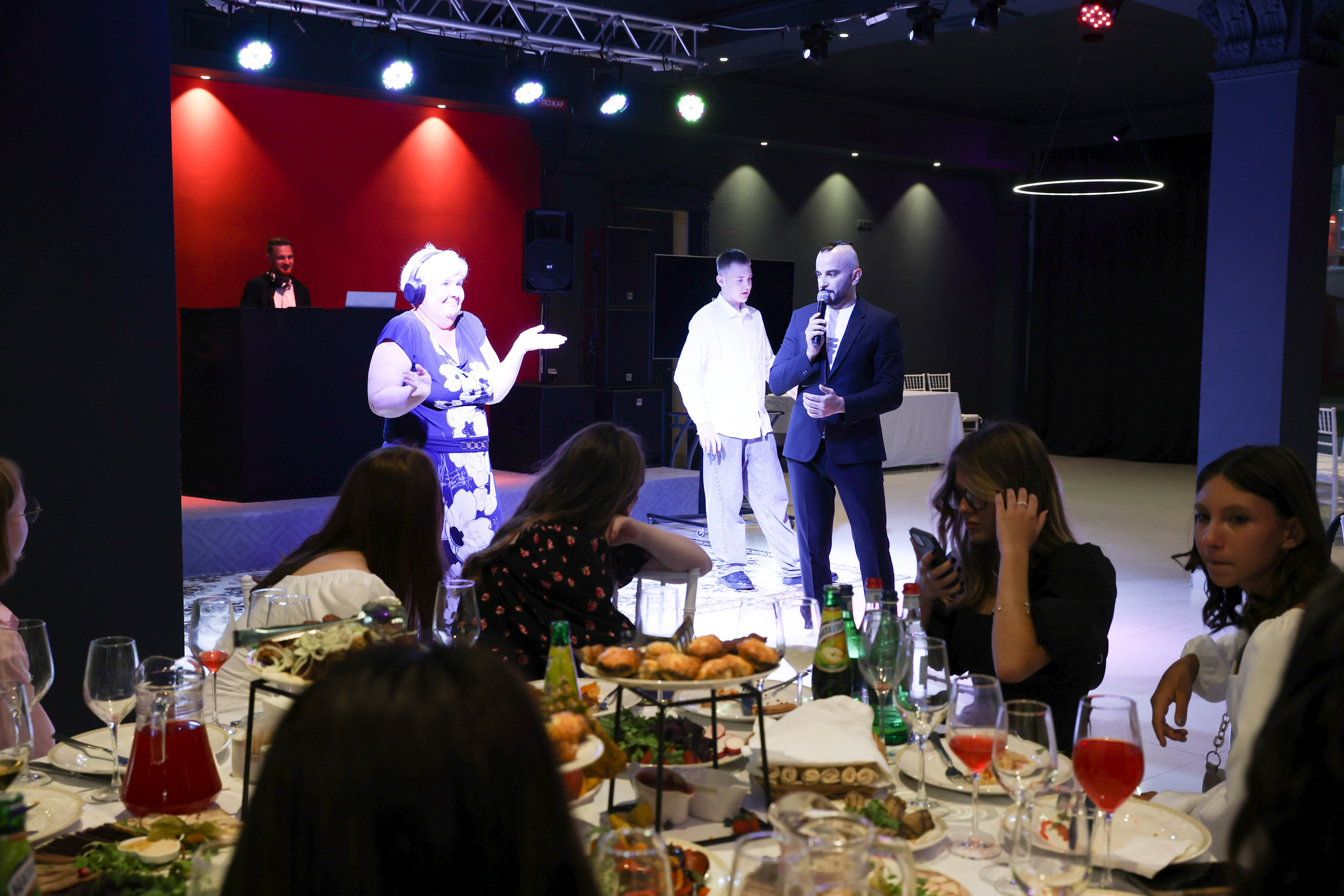 ВЫПУСКНОЙ Анапа. Репортажный и мужской фотограф в Краснодаре. Фотограф в Краснодаре