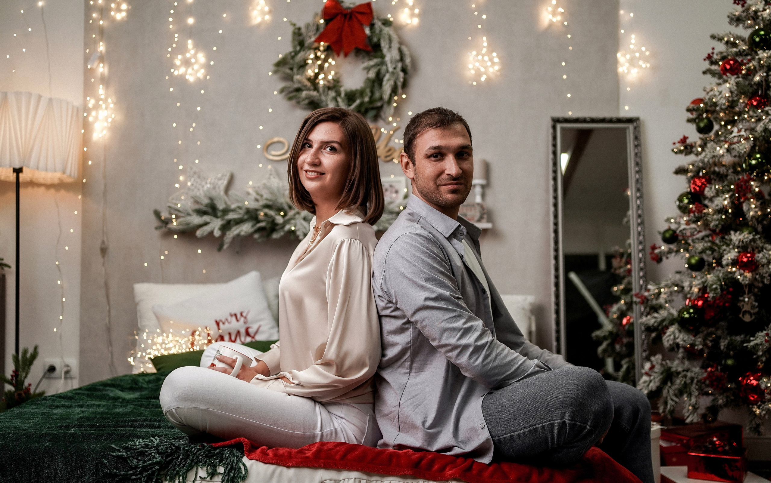 Новогодняя семейная фотосессия в фотостудии Авокадо. Фотограф Ростов-на-Дону. Свадебный фотограф в Ростове-на-Дону. Таинство Крещения и Венчания, семейные фотосессии. Алёна Чёботова