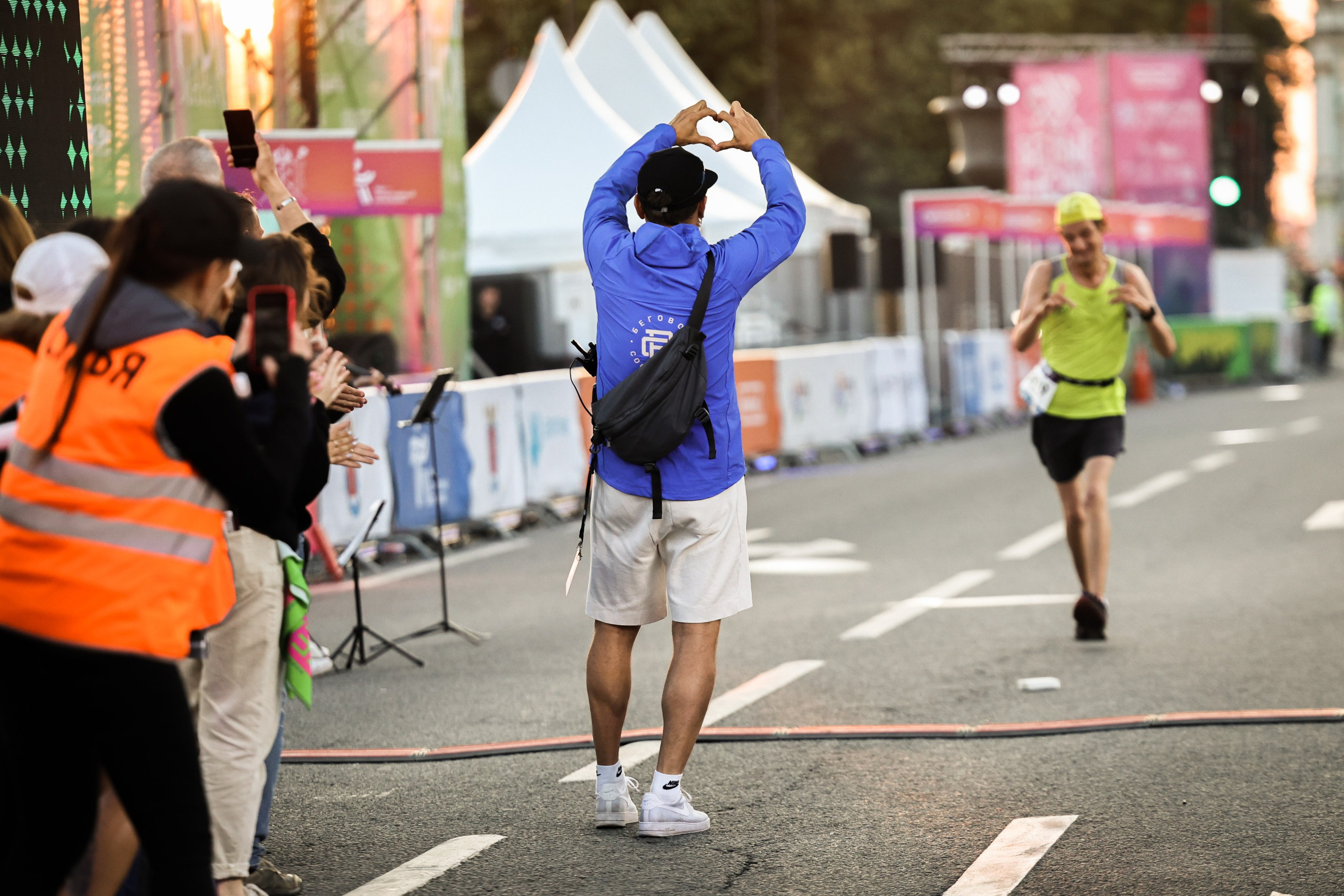 Марафон «Белые ночи». Профессиональный спортивный фотограф в Санкт-Петербурге