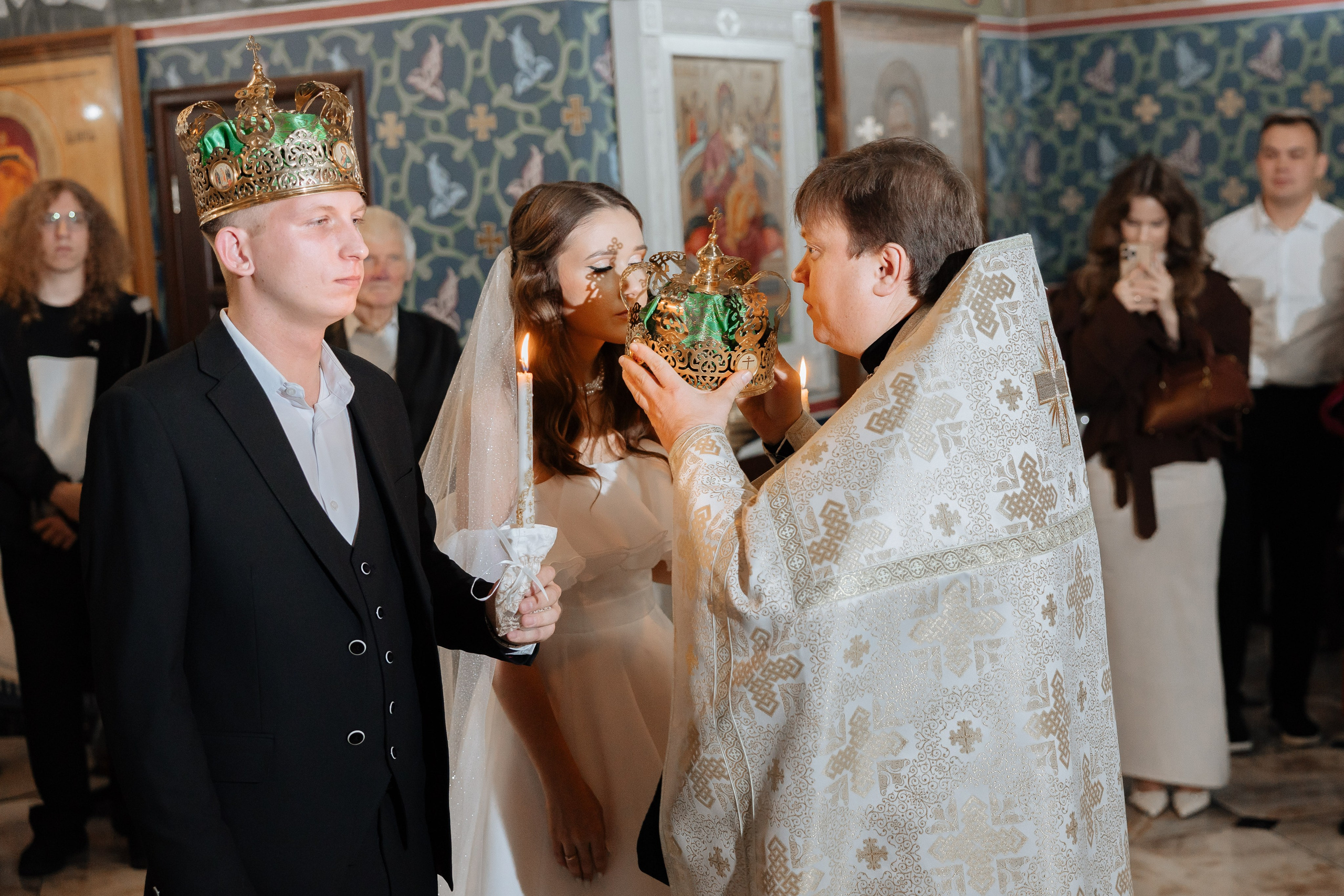 Церковь. Профессиональный фотограф и видеооператор