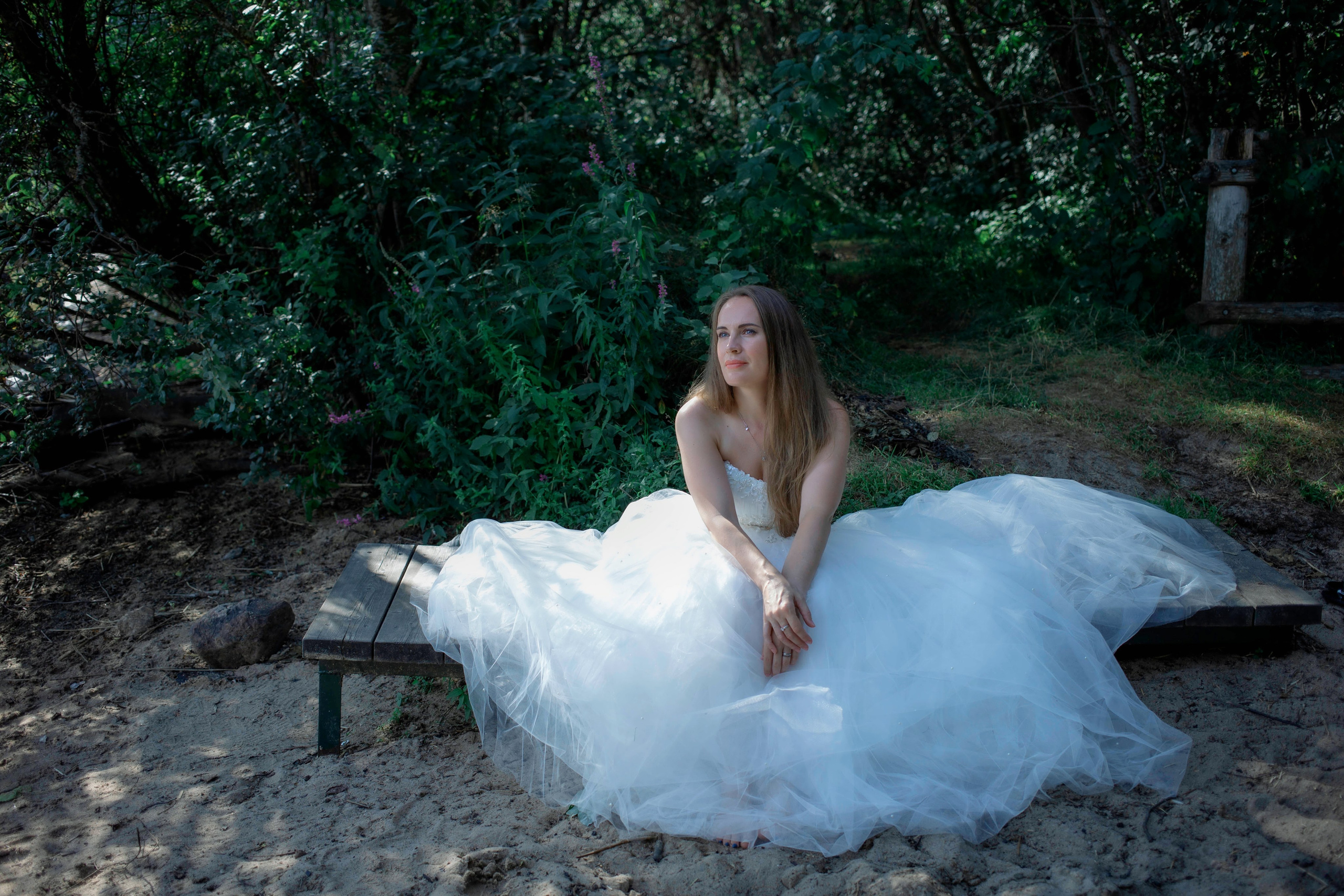 Вторая жизнь свадебного платья: фотосессия на озере под Санкт-Петербургом. Портретные фотосессии, контент-съемки, репортаж