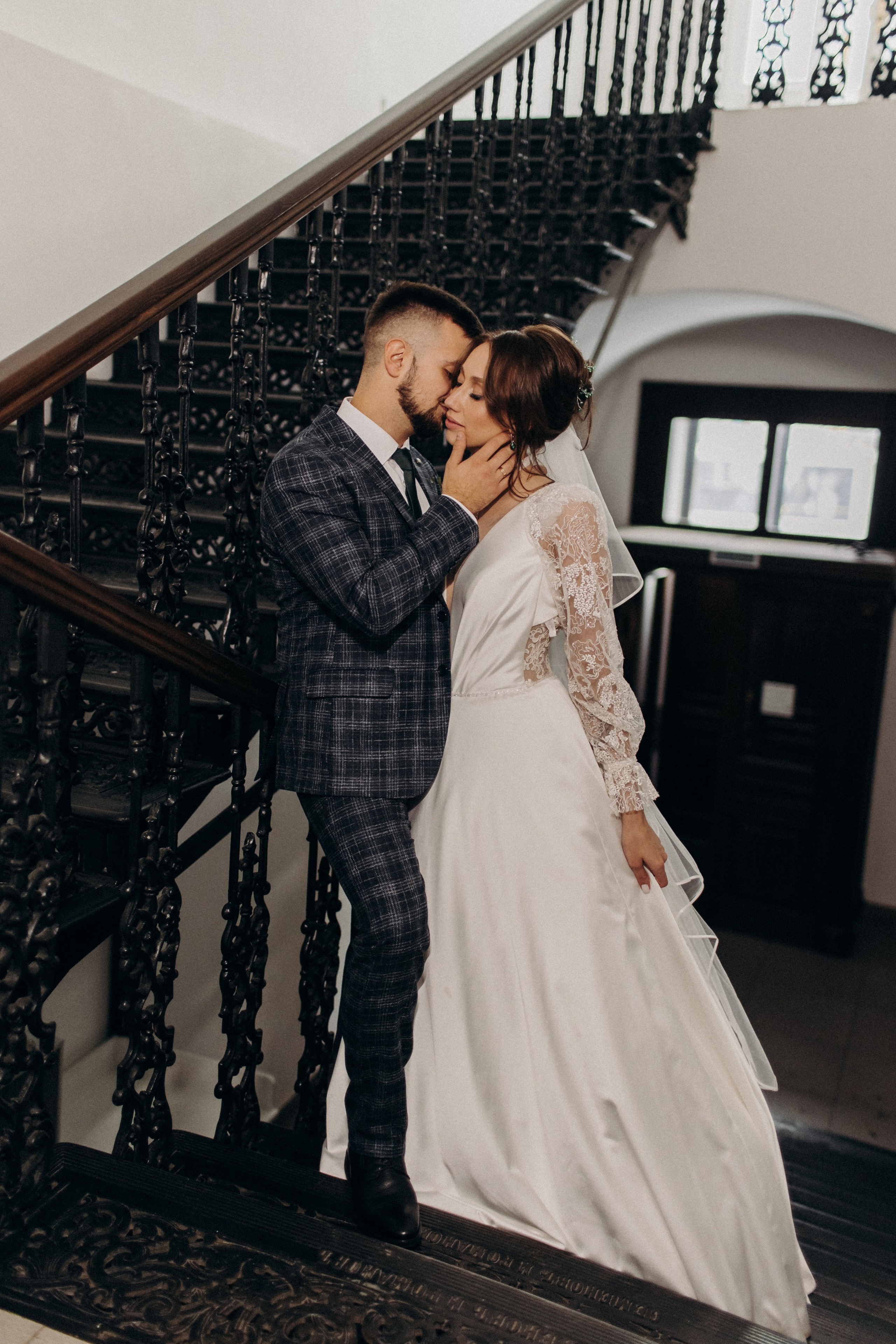 Эдуард и Вера (загс, прогулка). Фотограф свадебный семейный в Красноярске Шукшина Наталья