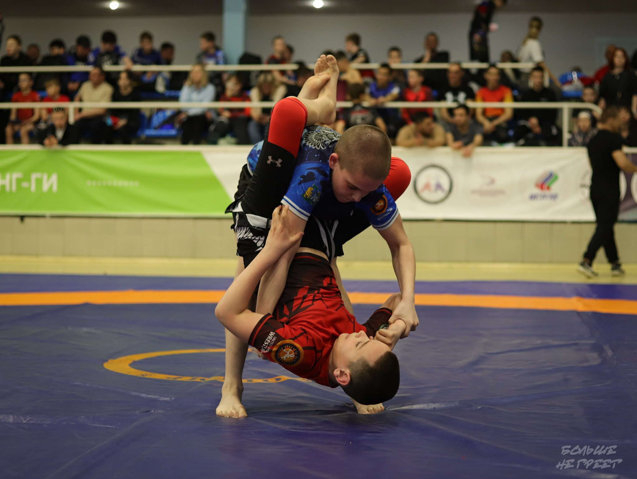 ПЕРВЕНСТВО УРФО ПО СПОРТИВНОЙ БОРЬБЕ ГРЭППЛИНГ И ГРЭППЛИНГ-ГИ. Больше не греет