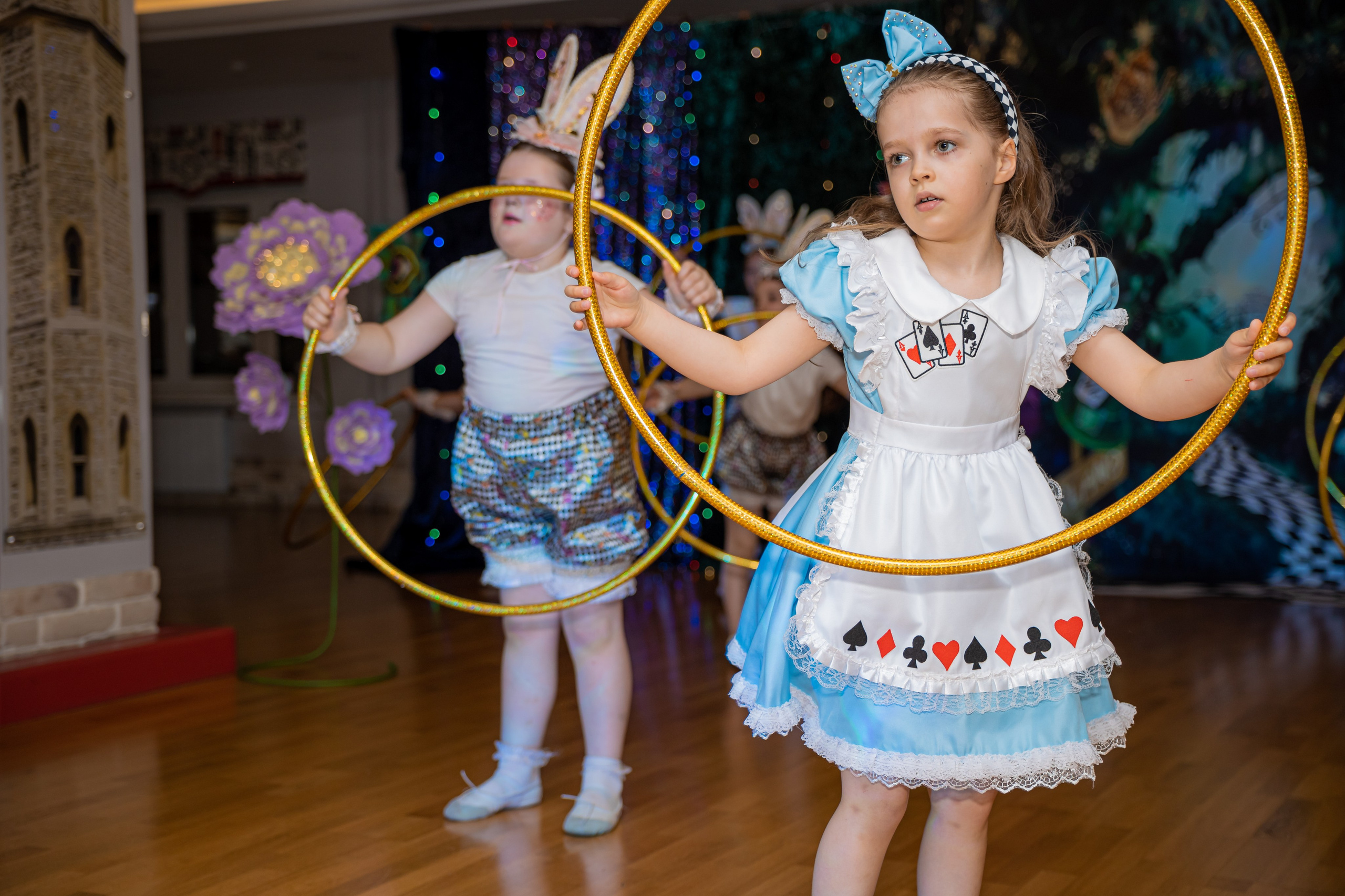 Фотосъемка детского выступления «Алиса в стране чудес». Ирина Носова - семейный и детский фотограф
