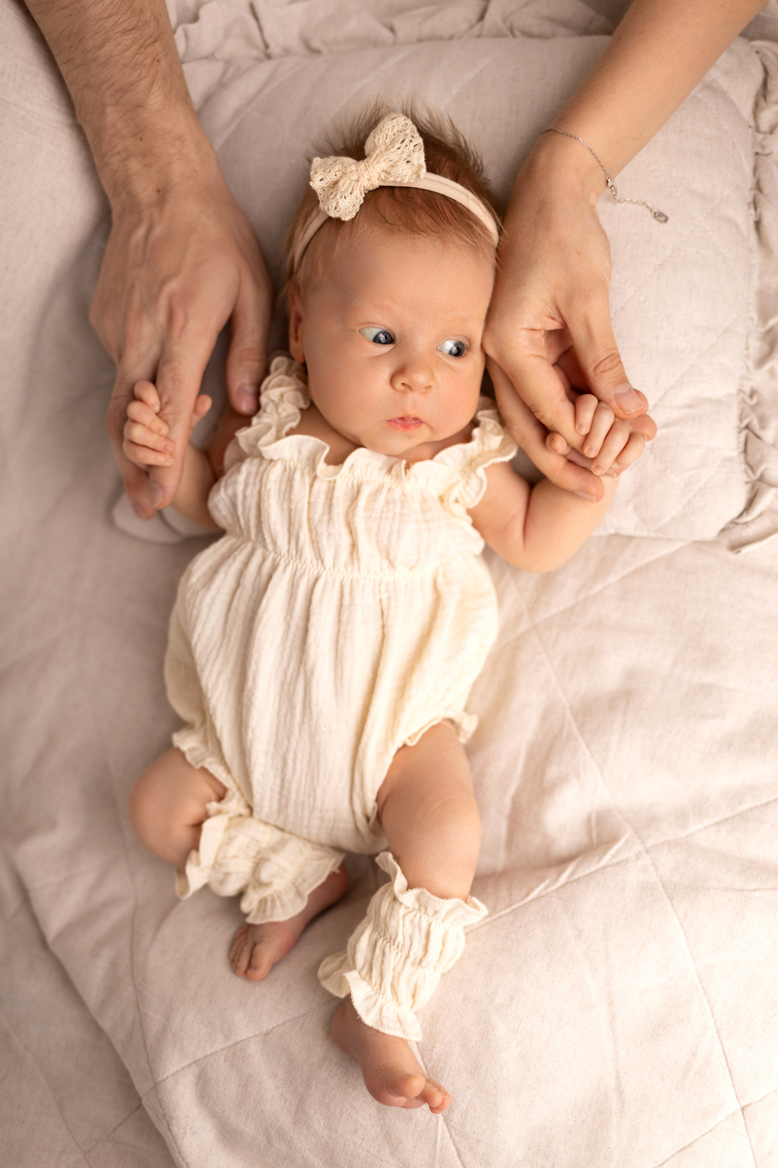 Newborn съемка в стиле Лайф. Фотограф новорожденных малышей в Омске и Омской области Эльвира Камаева