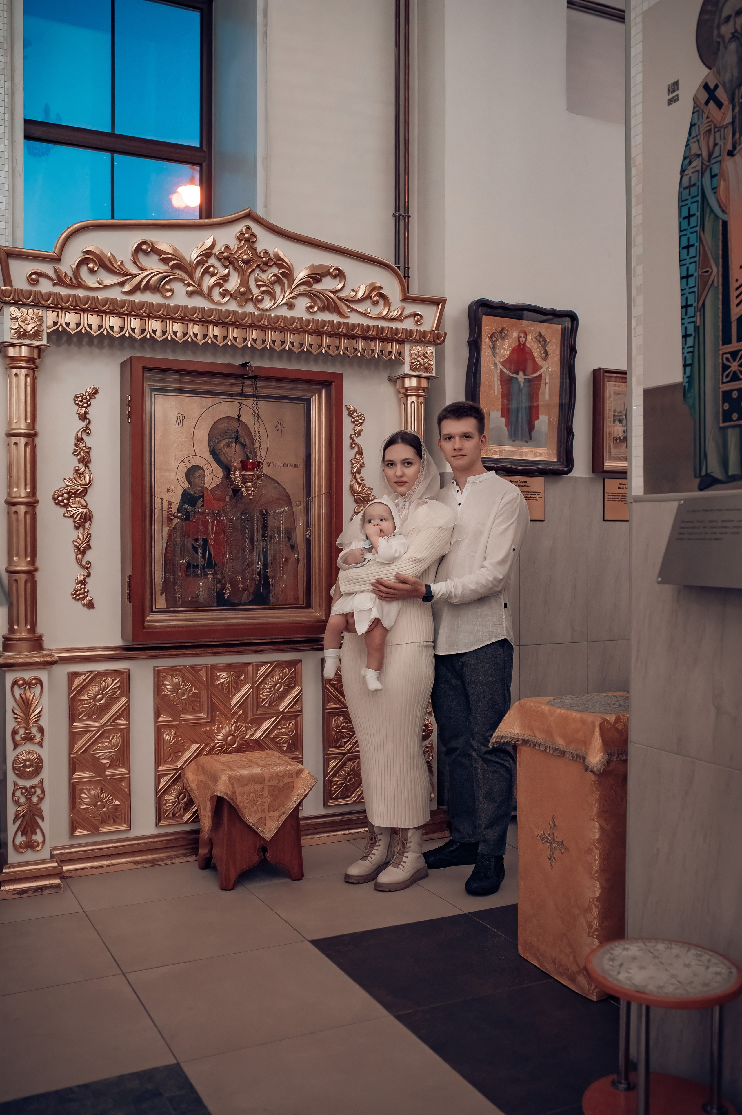 Крещение Максима в храме Феодора Тирона. Фотографы крещения/венчания  Красноярск Татьяна и Вячеслав Переваловы