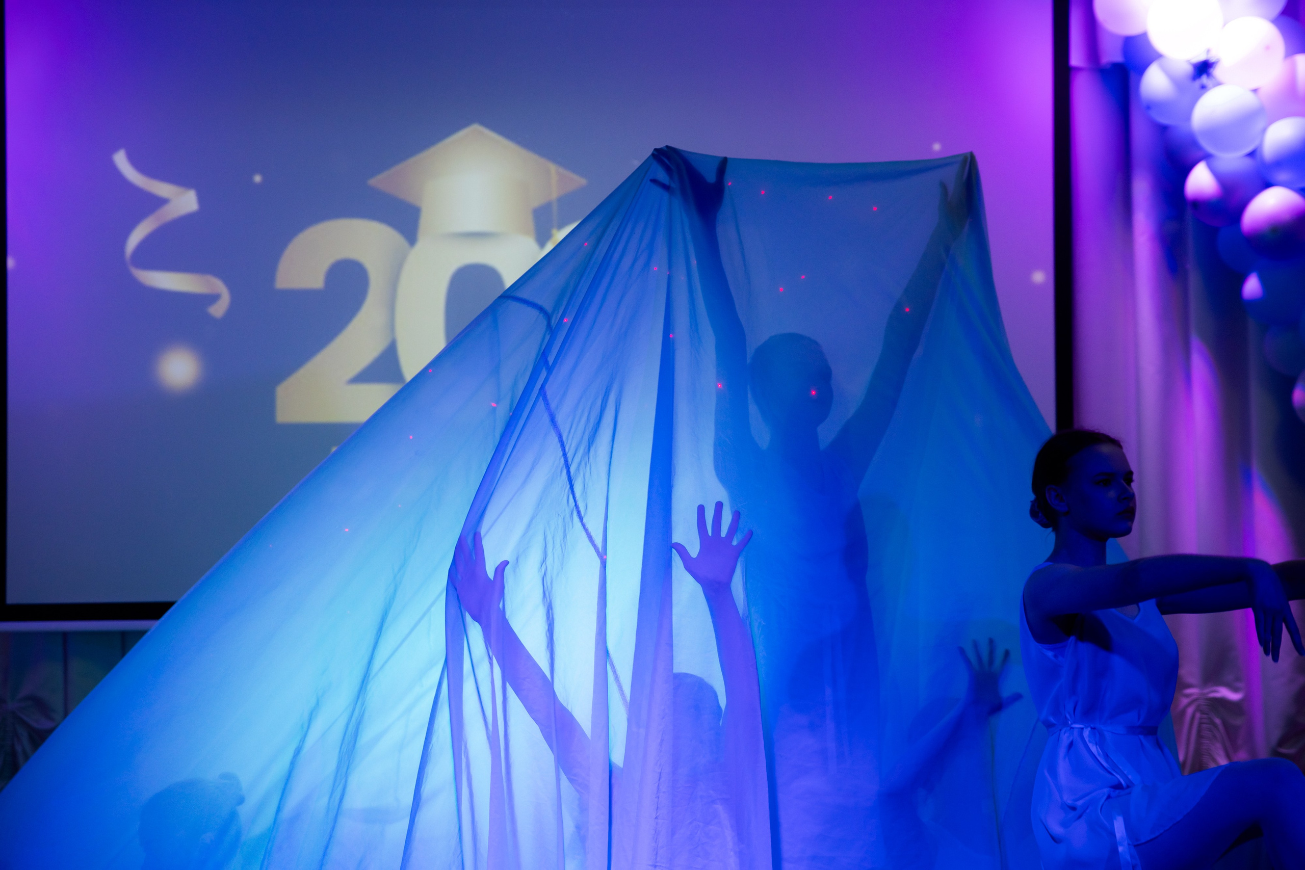 Школьный выпускной 2024 год в Соколе (Минск). Свадебный фотограф в Минске/Беларуси Сергей Спиридонов