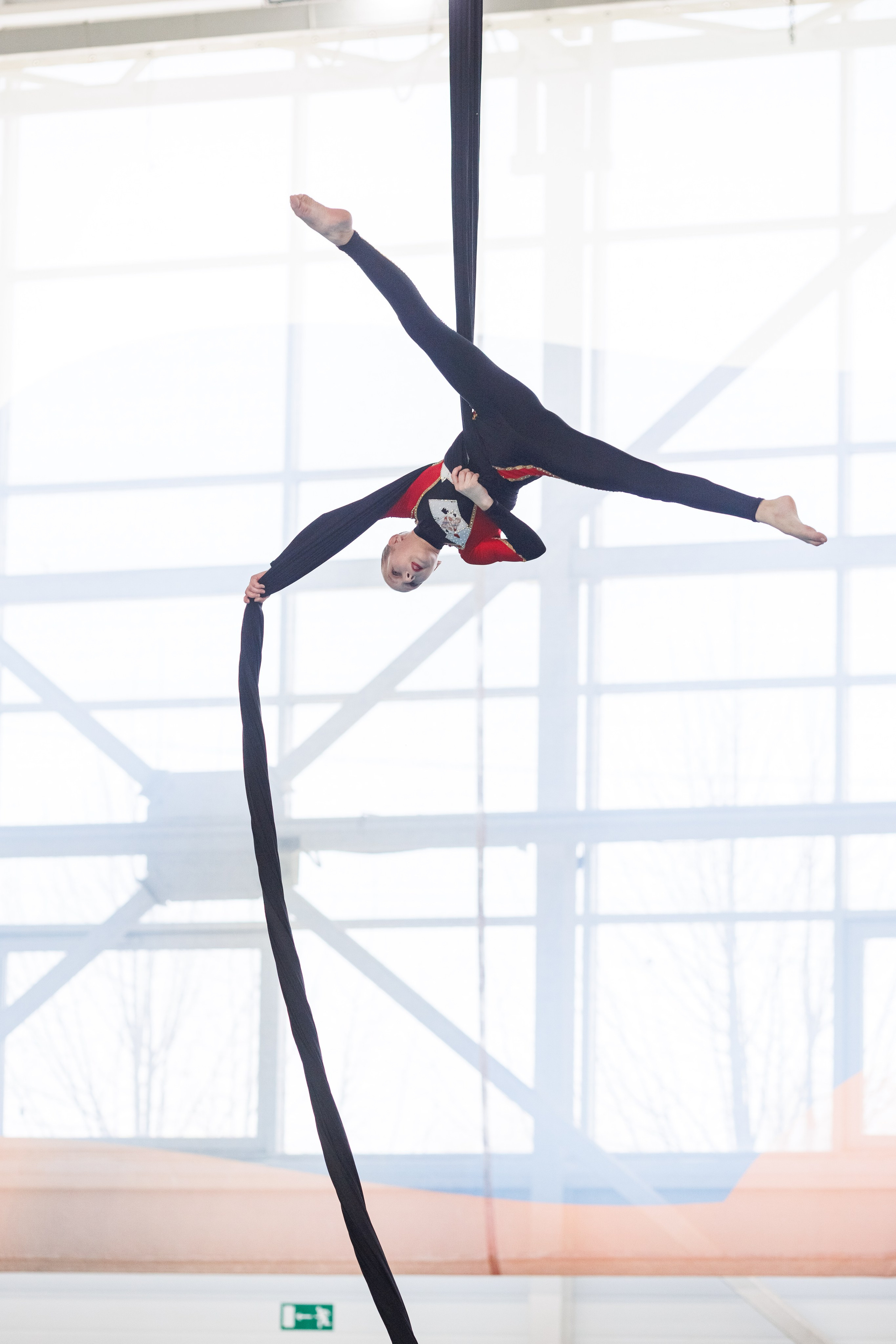 Воздушная гимнастика. Фотограф Шейдаев Эмин г. Волгоград