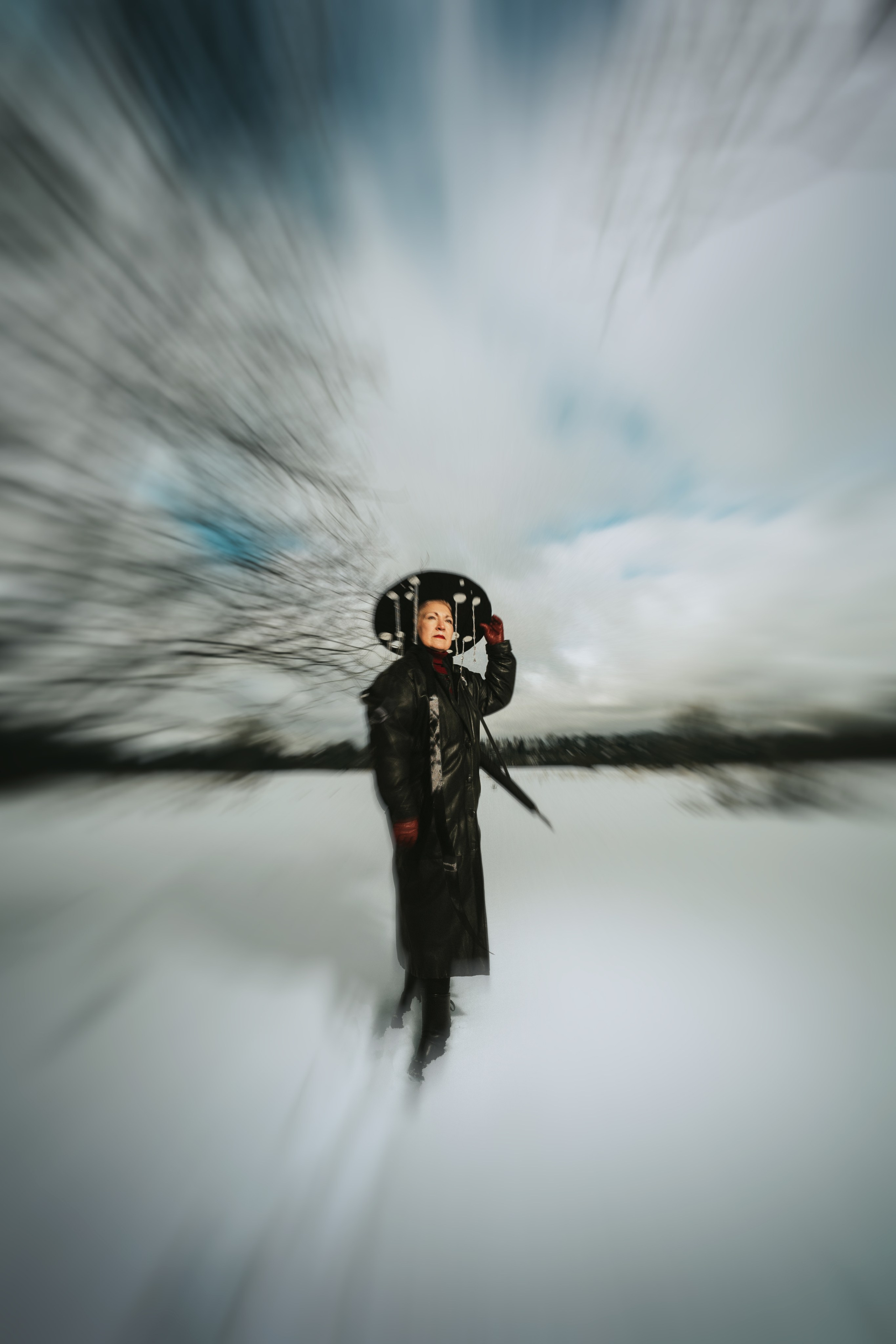 Когда стихают все голоса, слышно только одно: зов пути, по которому она идёт. Портретный и свадебный фотограф Москва Лучин Сергей