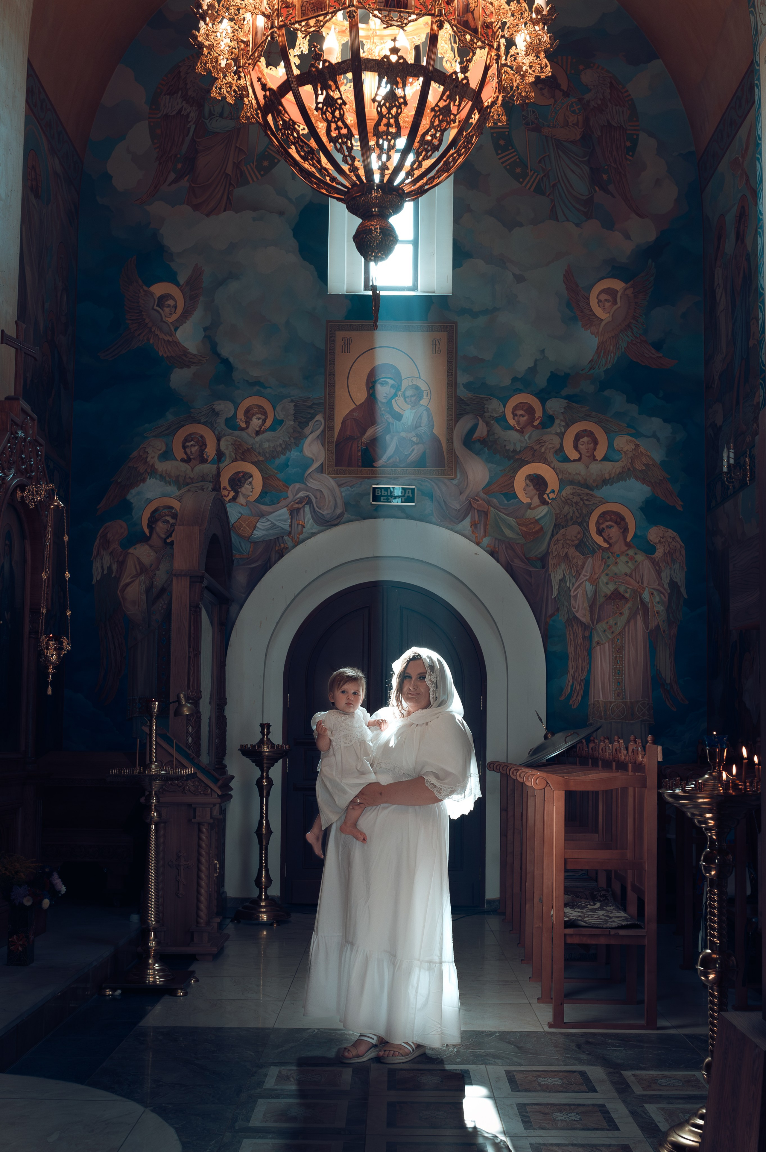 Фотограф в храме. Дарья Нетреба Фотограф на Крещение, Венчание Псков и область