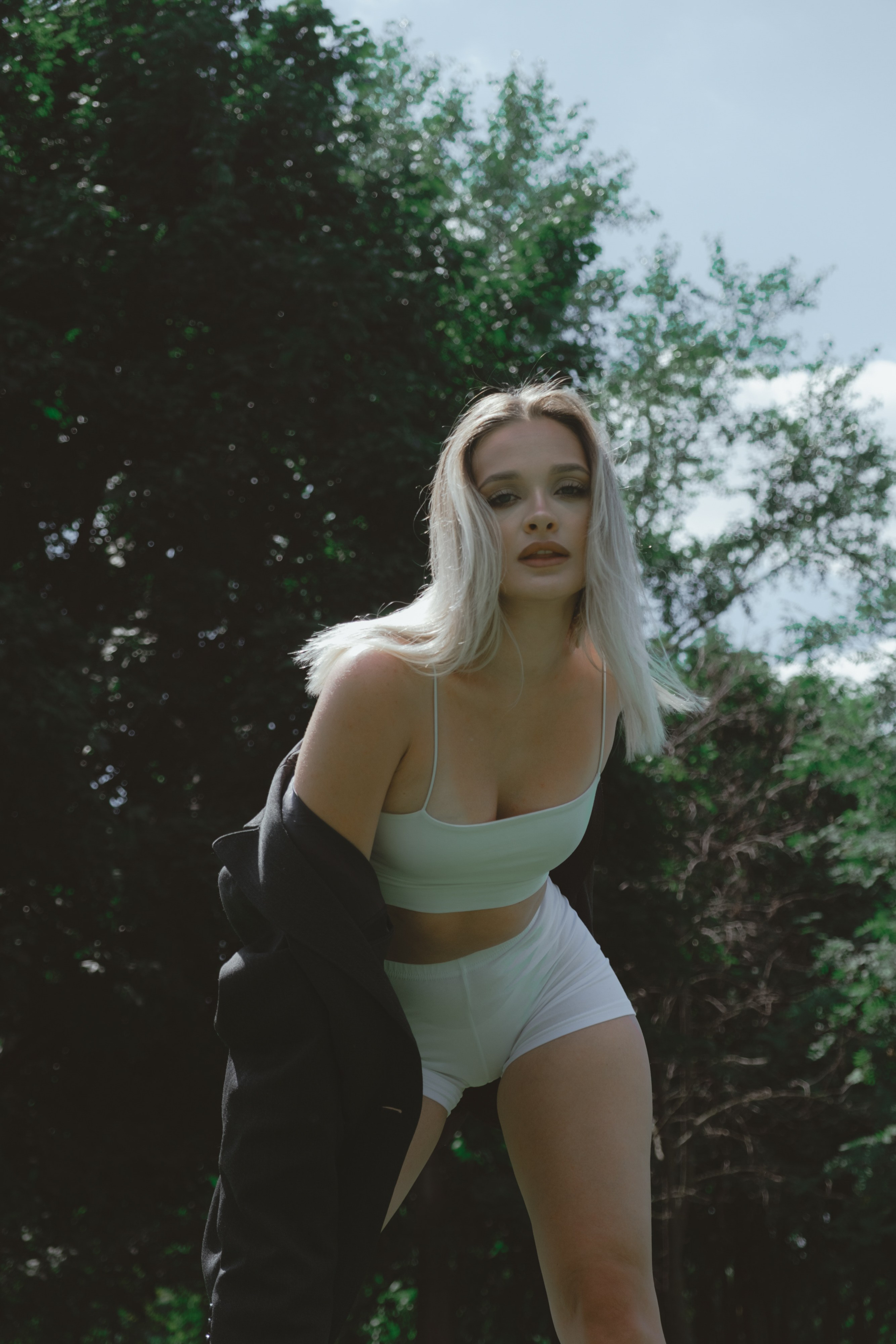 Пиджак и деревянная церковь. Мари — фотограф и видеограф из Москвы