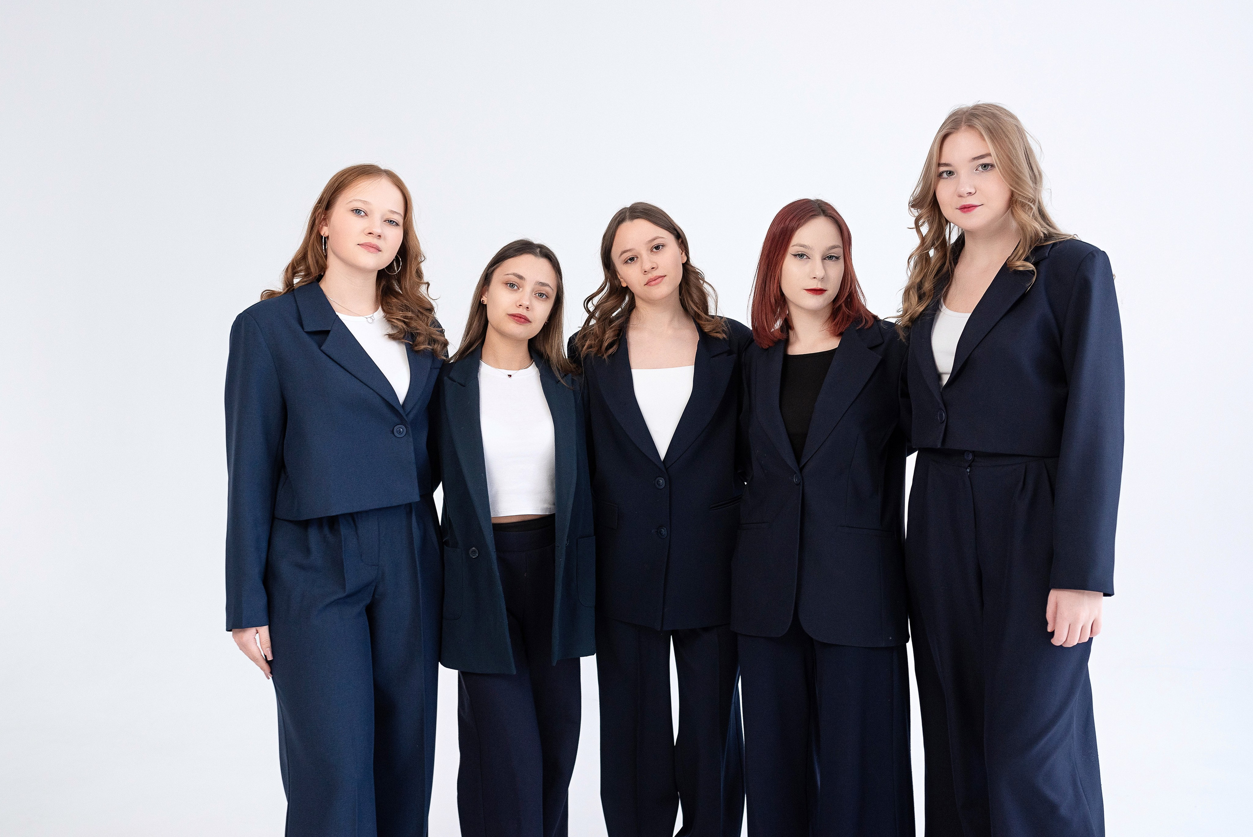 9 класс на циклораме. Детский и семейный фотограф в Сургуте и Нефтеюганске Анна Старцева