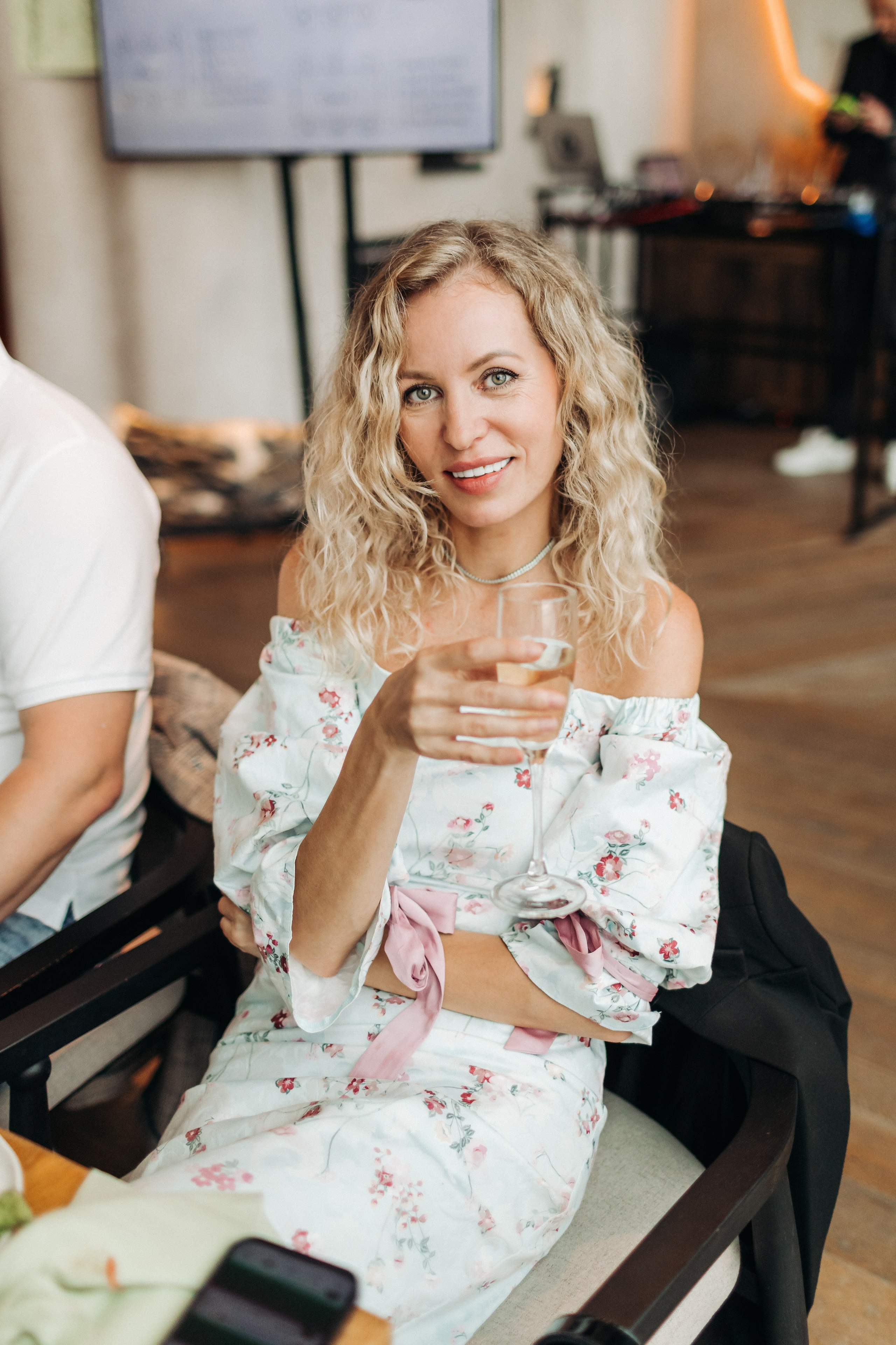 Кирилл и Олеся (Санкт-Петербург, Россия). Destination wedding photographer Peter Letu