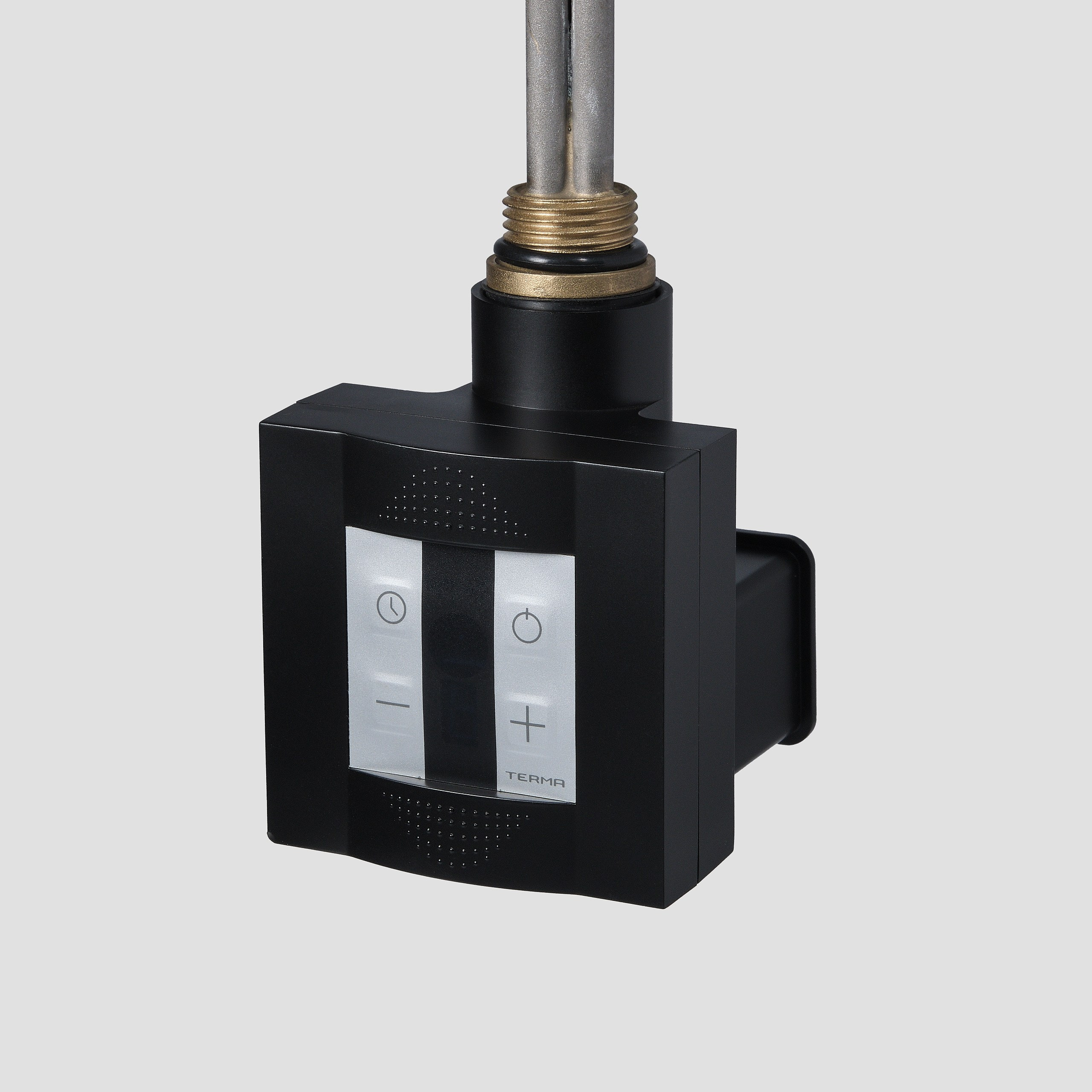 Предметные фотографии регуляторов и нагревателей для отопительных приборов