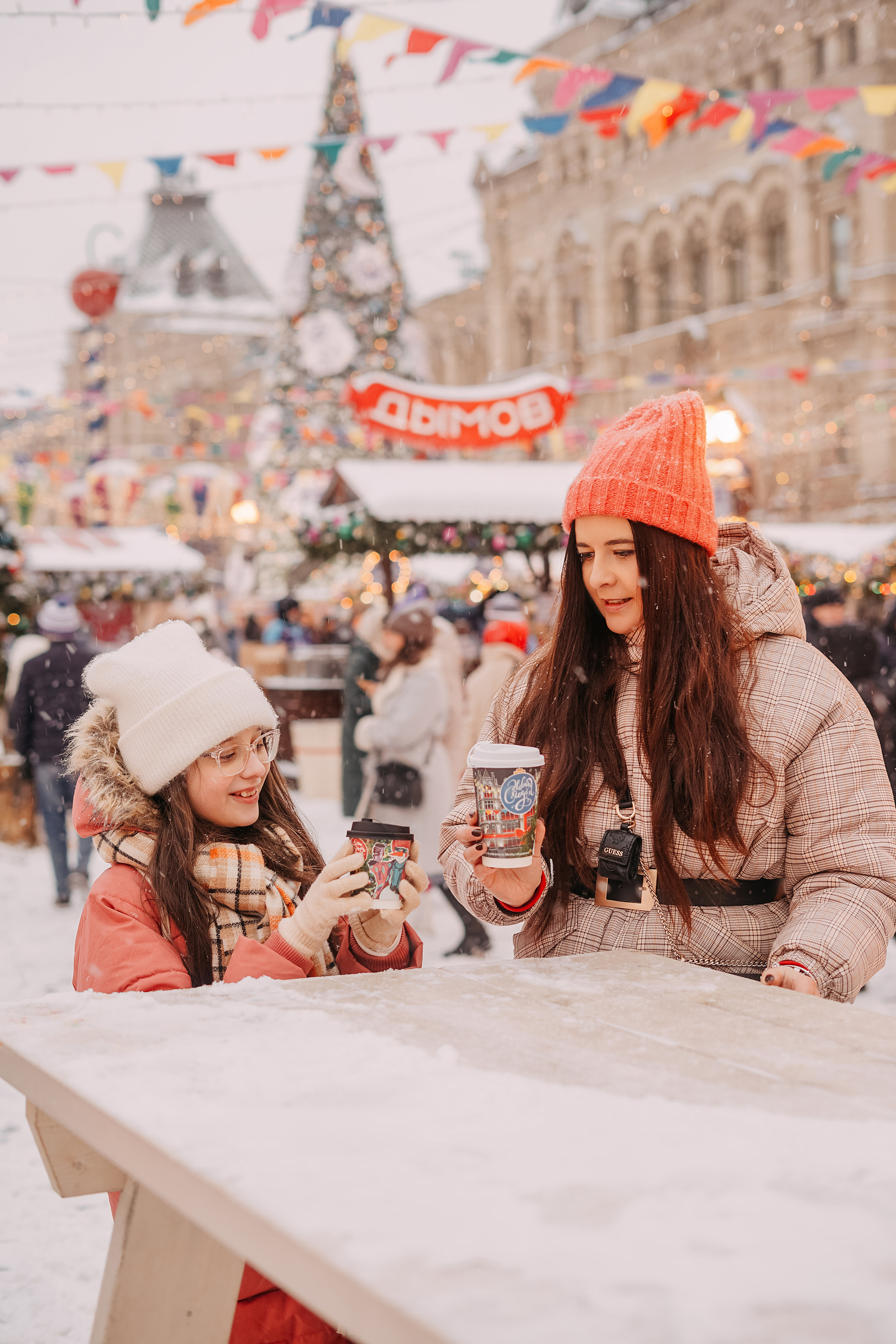 Фотосессия на Красной площади. Катя и Лиза. Фотограф в Сочи и Абхазии | Фототуры | September Air