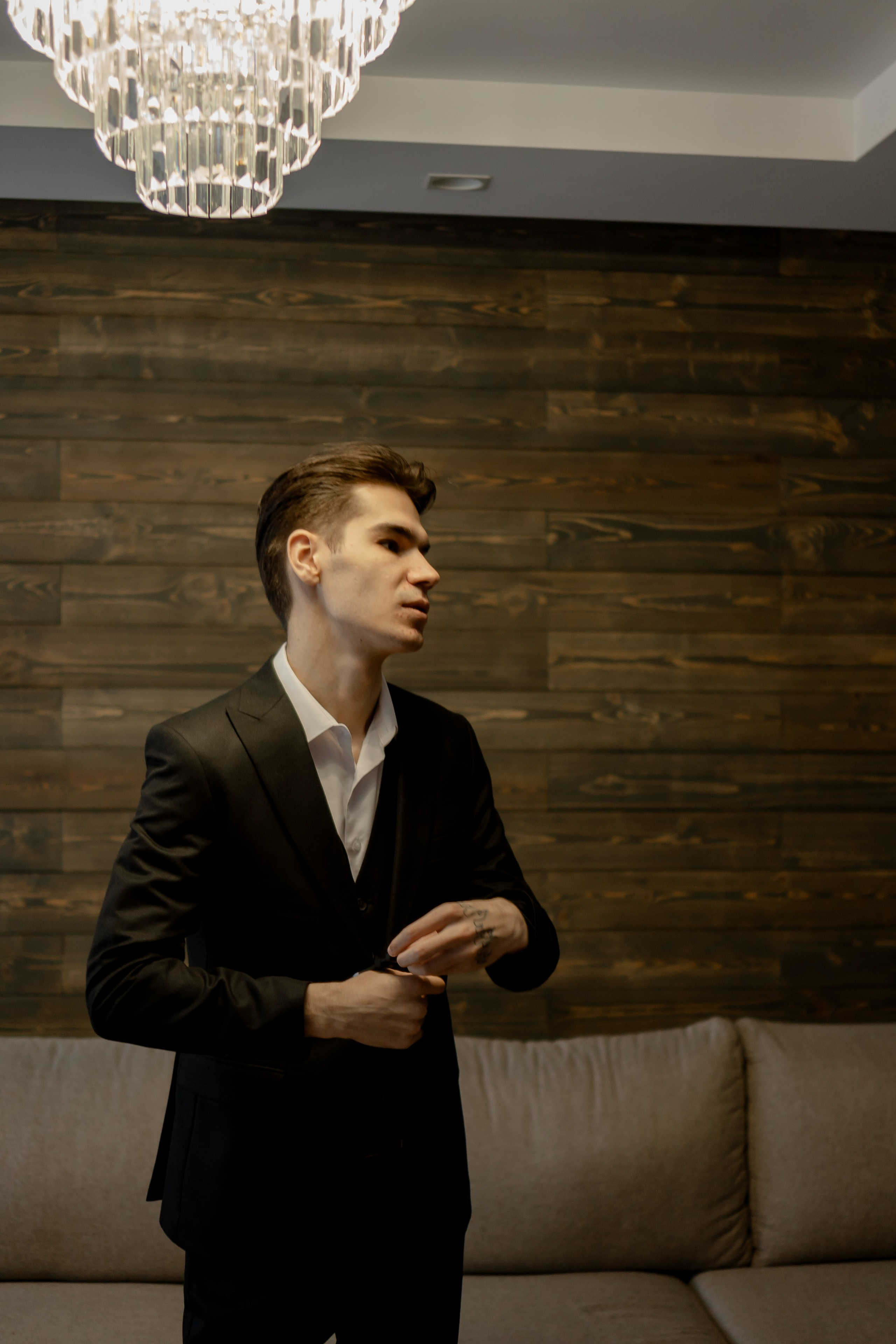 СВАДЕБНАЯ СЬЕМКА СБОРОВ В ОТЕЛЕ И ВЫЕЗД НА ЦЕРЕМОНИЮ (СНЯТО В СИБИРЕ В НИЖНЕВАРТОВСКЕ). Профессиональный фотограф, Санкт-Петербург — Виктория Богомолова