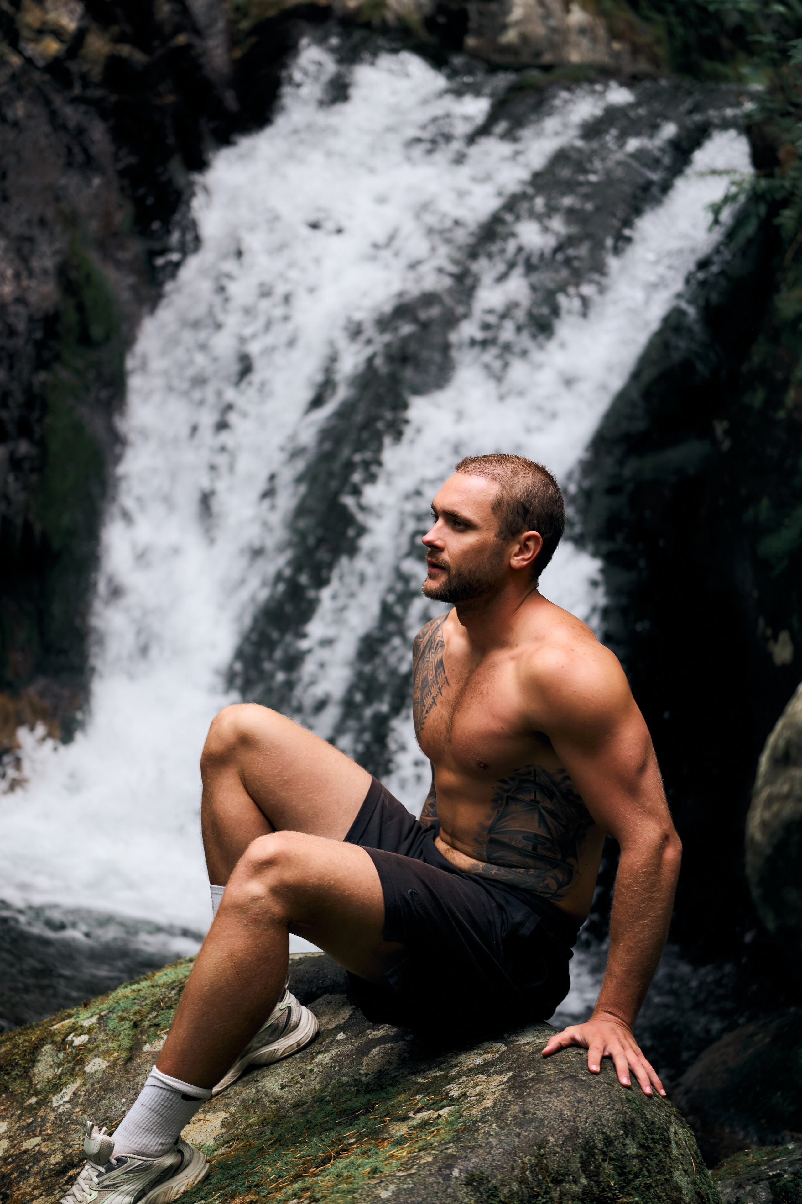 Фото поход на гору Пидан. Фэшн-фотография и портреты в Владивостоке. Превращаю съёмку в повествование — создаю образы с сюжетом, которые остаются в памяти