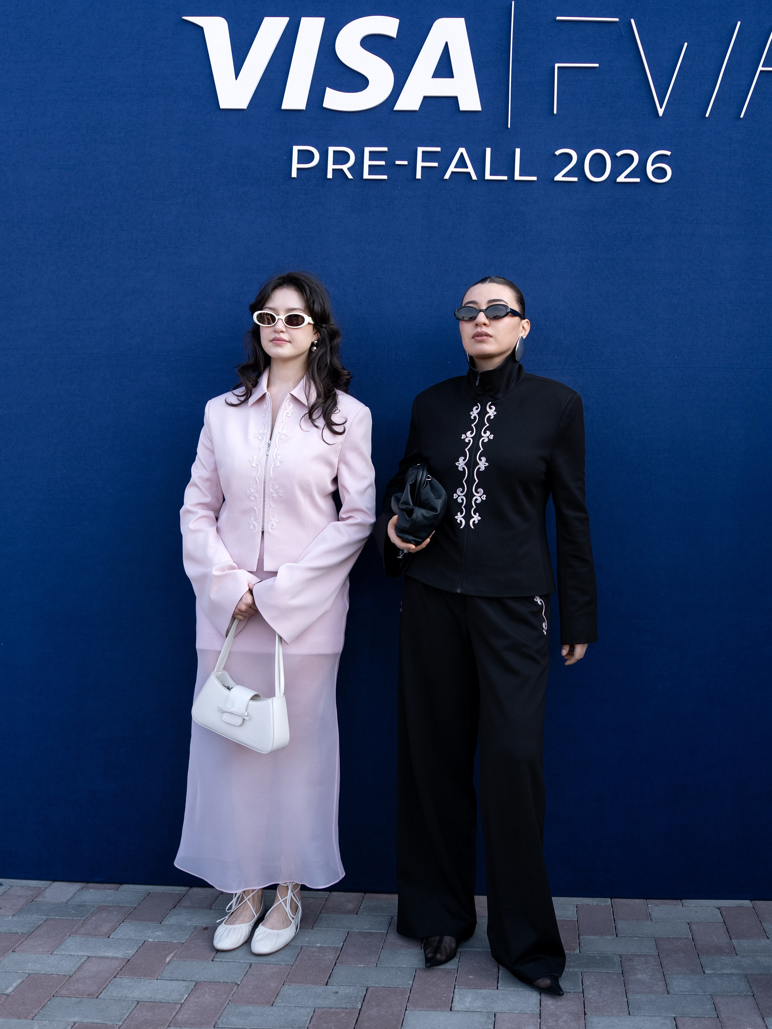 Visa Fashion Week Almaty Pre-Fall 2026 April StreetStyle Day 1. Сайт Алматинского НЮ АРТ, будуар и фэшн фотографа Дениса Карпенко