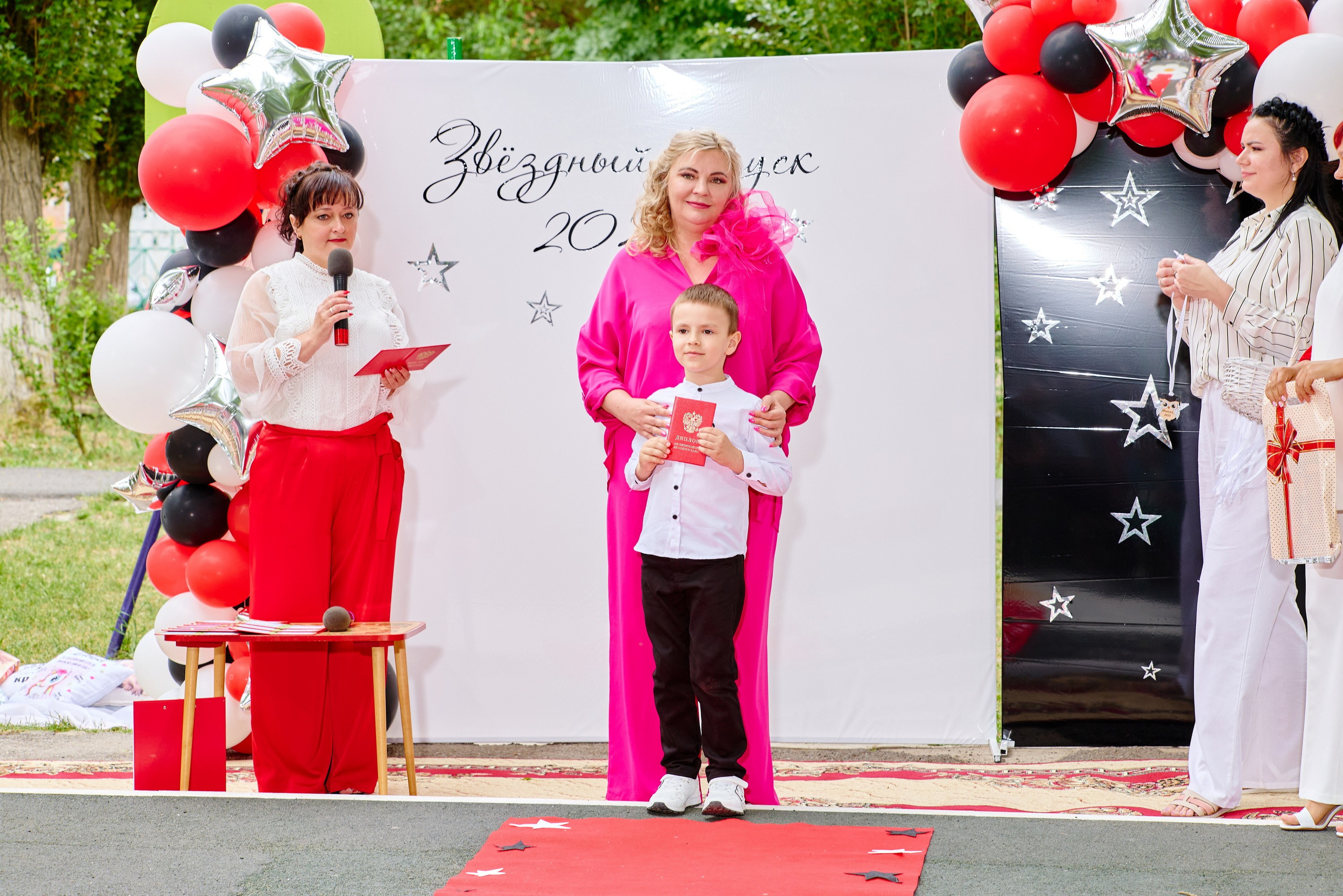 Выпускной 45 сад. Фотограф Выпускные альбомы Таганрог Сергей Коробченко