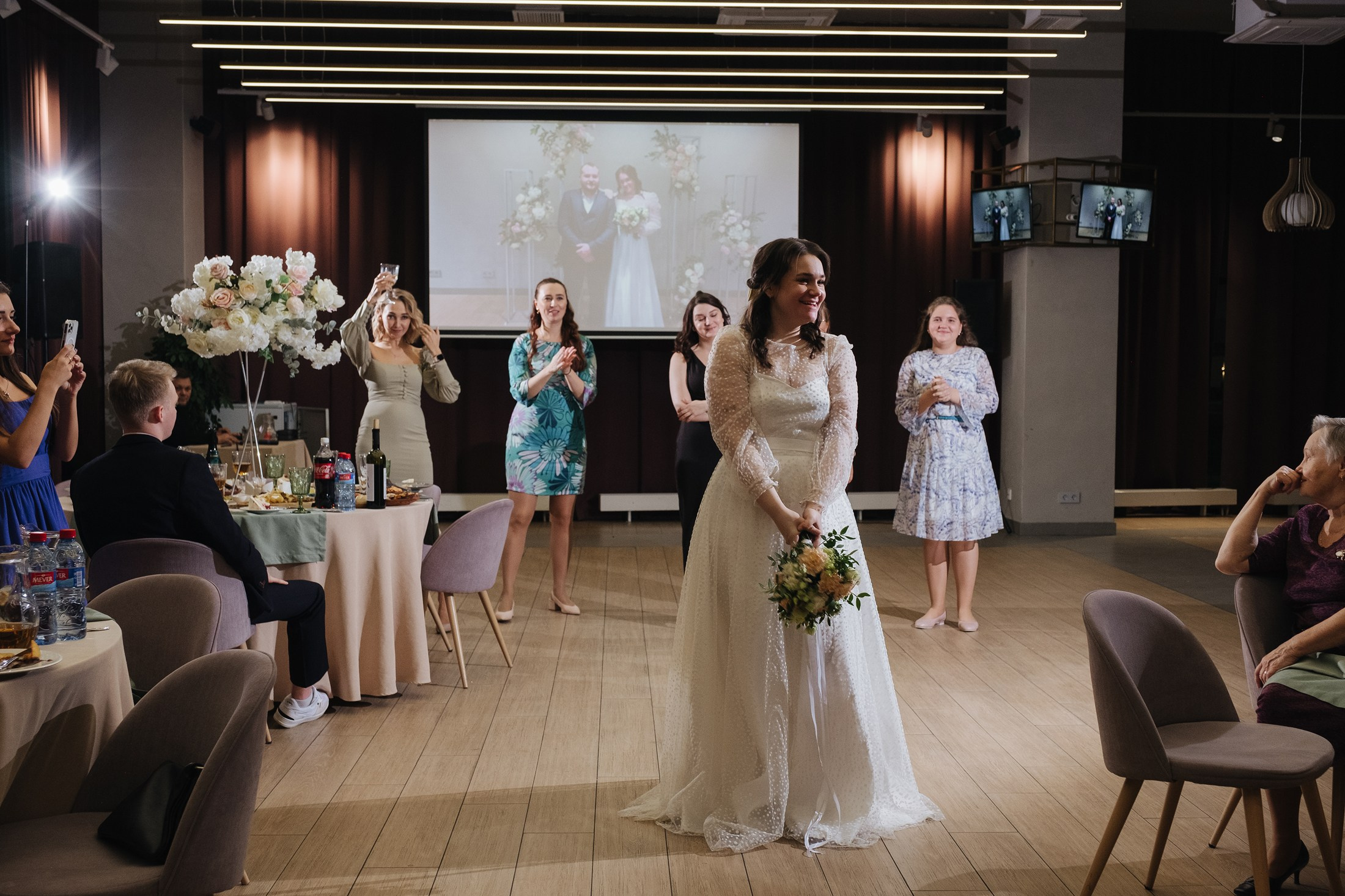 Свадебная фотосессия Москве — лучшие места, стиль, образы, красивые кадры, эмоции. Свадебный фотограф в Екатеринбурге — заказ профессиональной фотосесии, все виды фотосъемки