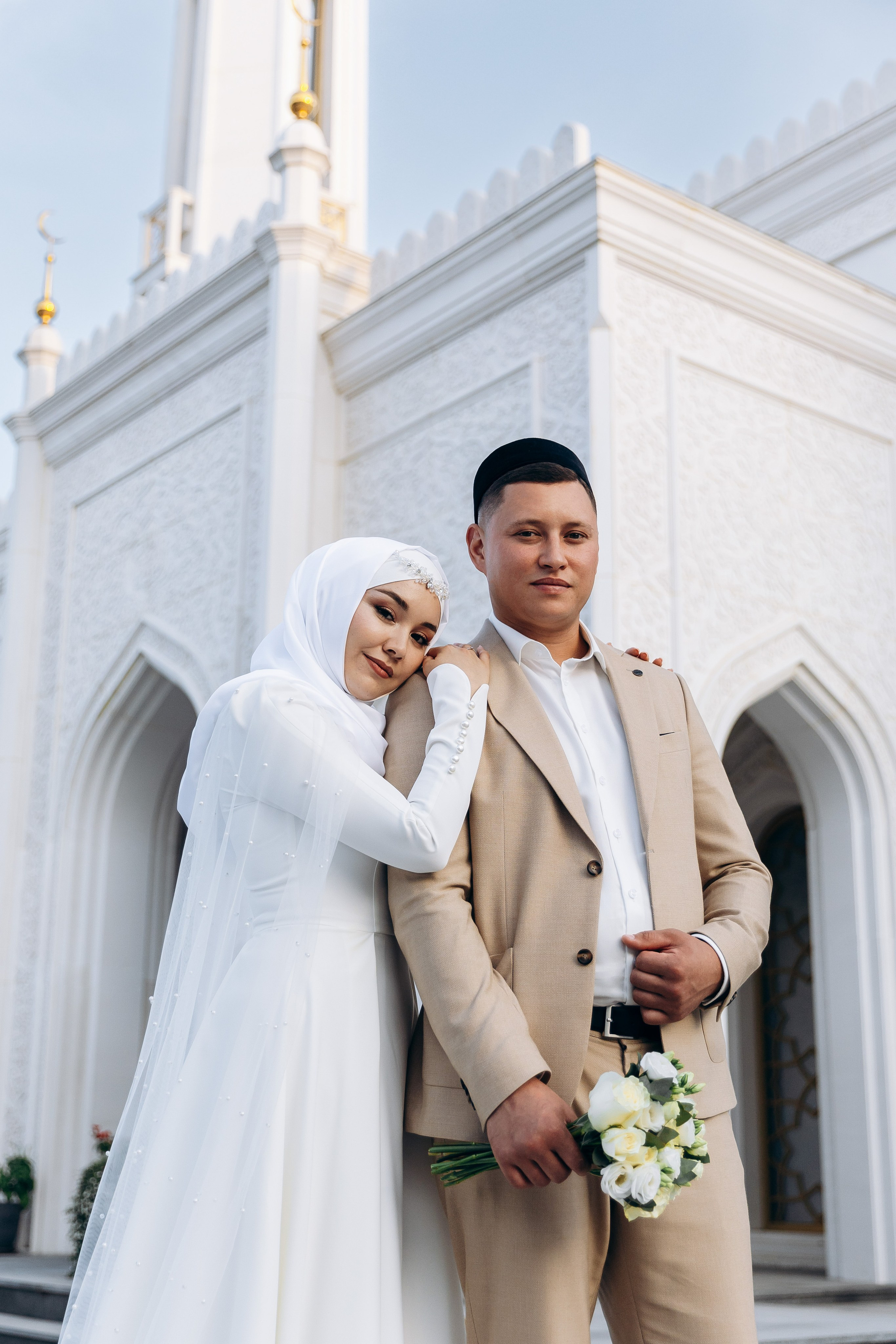 никах в мечети Ирек, фотосессия в мечети Ирек, фотограф на никах в Казани Ranas4you, образ невесты на никах, завязывание платка Казань, платье на никах Казань