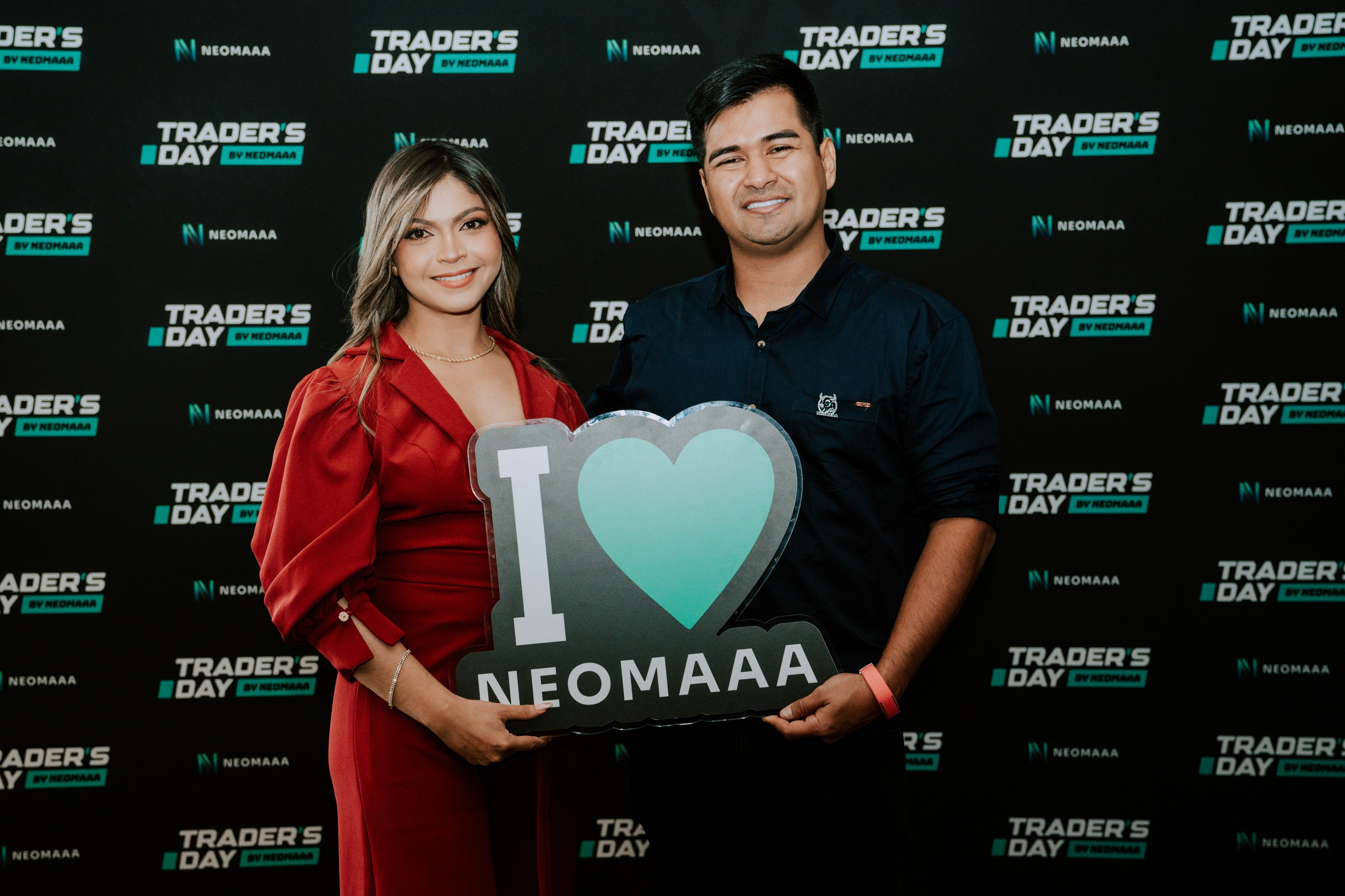 TRADERS DAY By NeomAAA Bogota. NeomAAA Funds Gallery