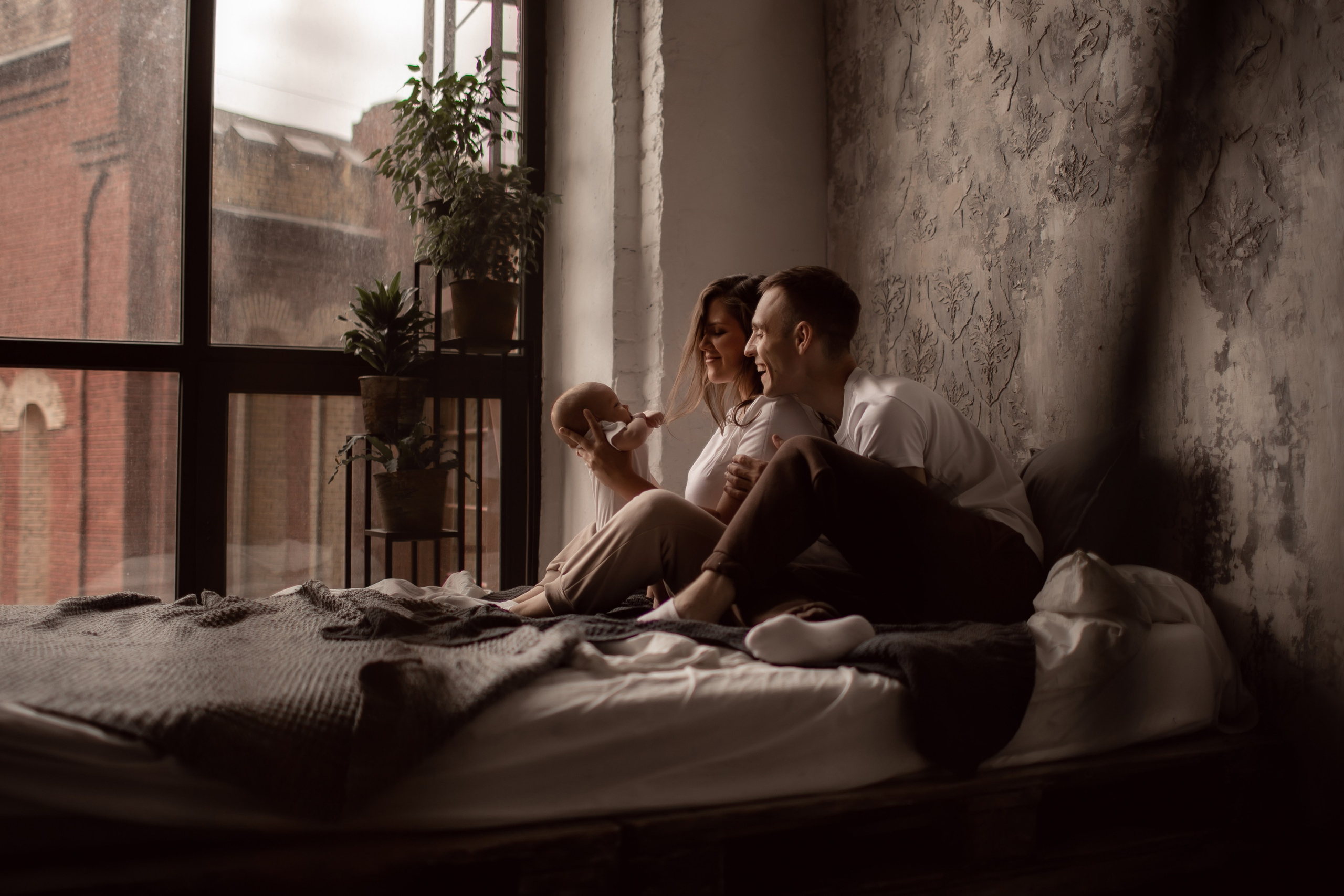 Валерия и Геннадий с крошкой. Семейный фотограф в Москве