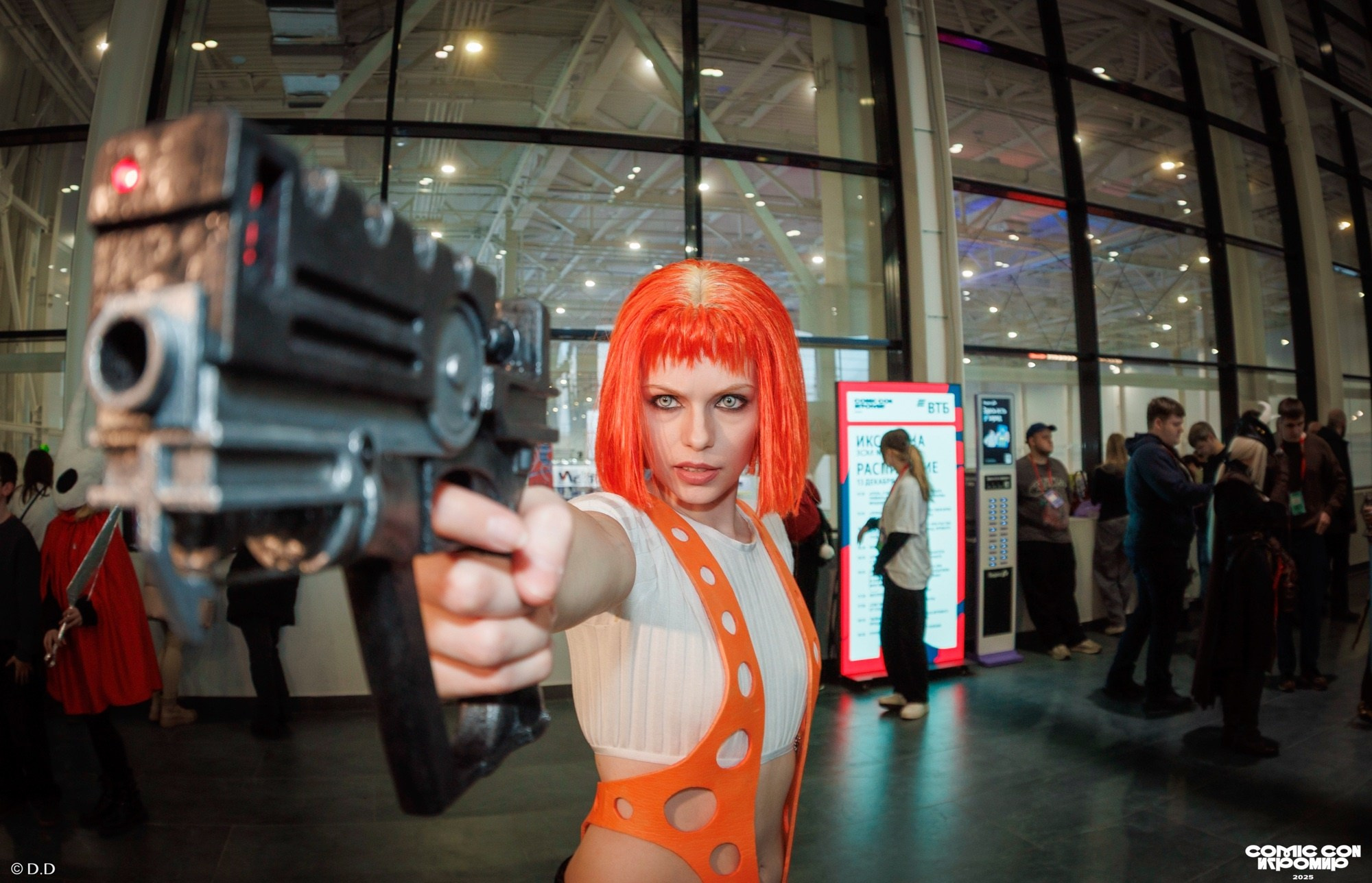 Comic Con Игромир 2025. Различные мероприятия и просто фотографии людей
