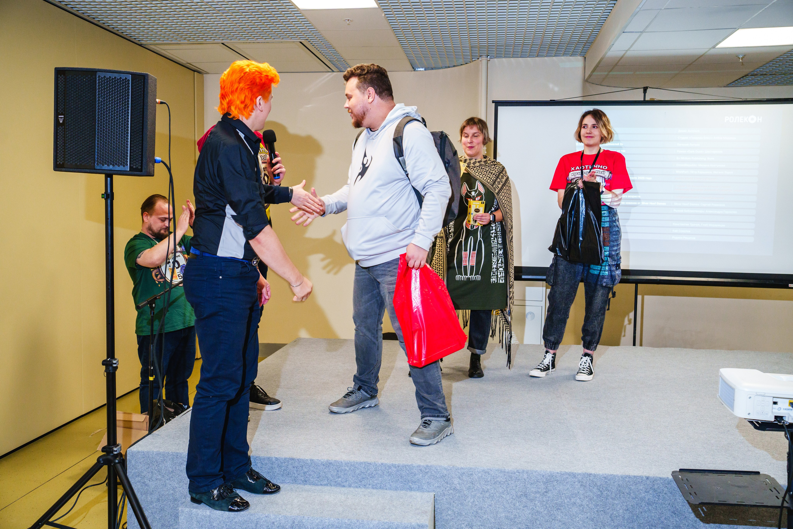 Living room studio. Ролекон 24. Великолепный фотограф Александр Захарченко