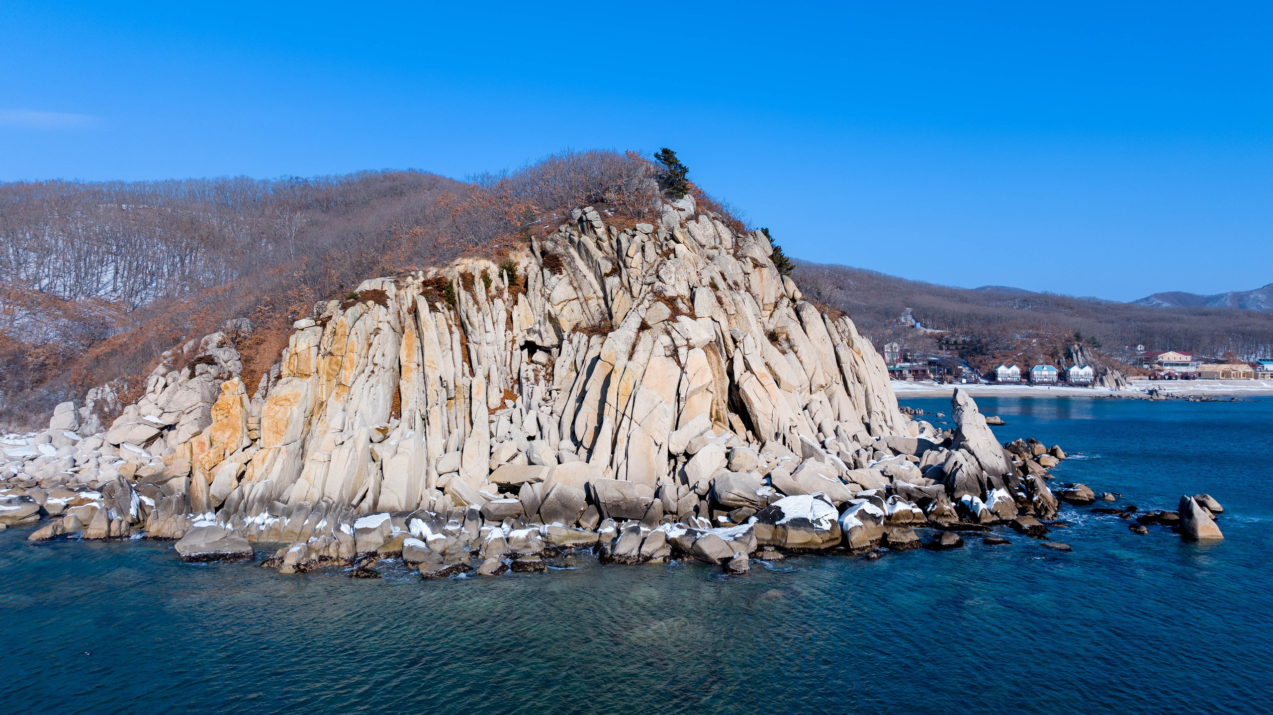 Бухты Триозерье, Окуневая, Спокойная. Турист оптимист