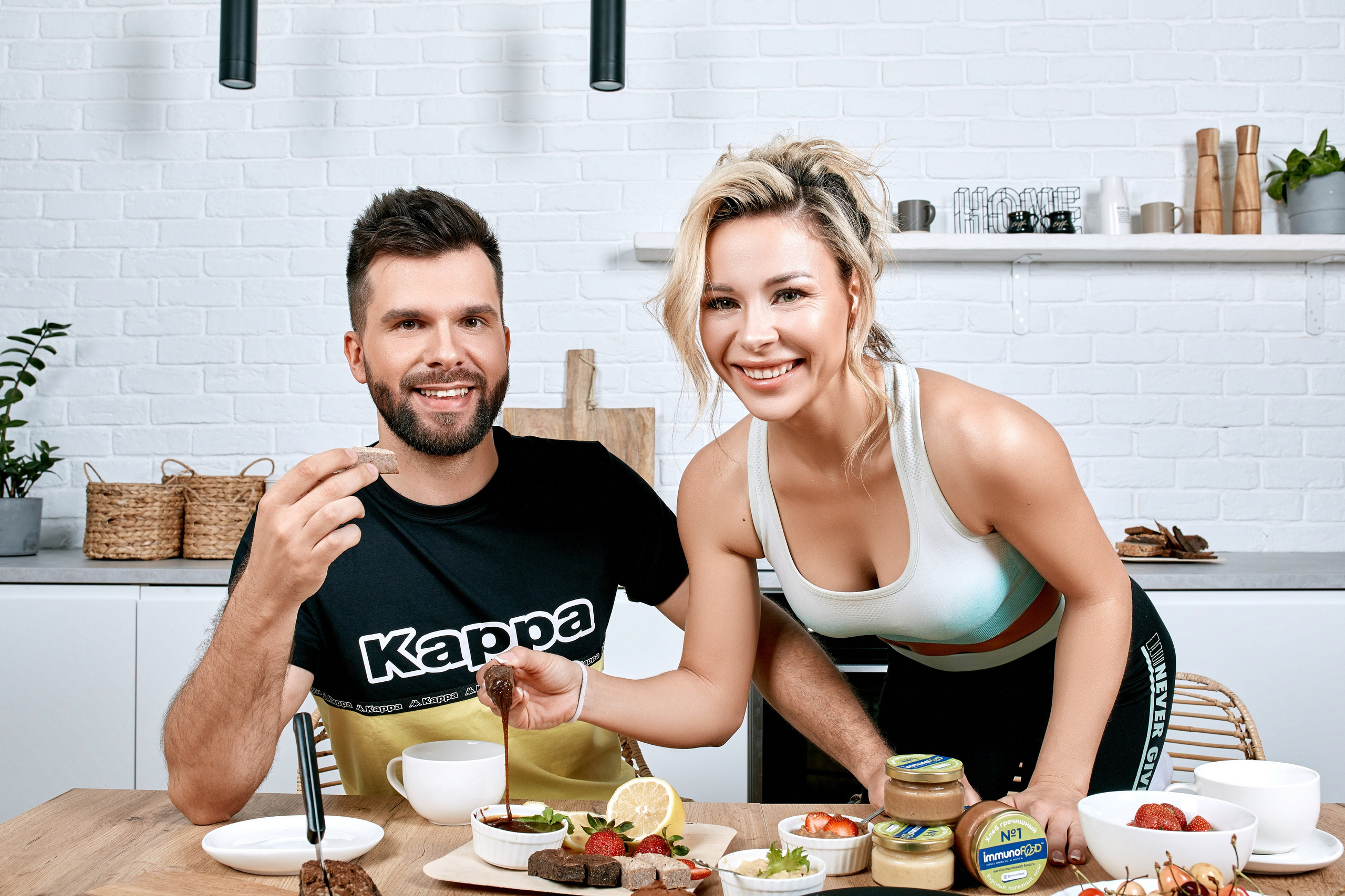 Использую только профессиональную технику и материалы высокого качества, которые гарантируют качественную фотосъемку и выдающийся результат. 