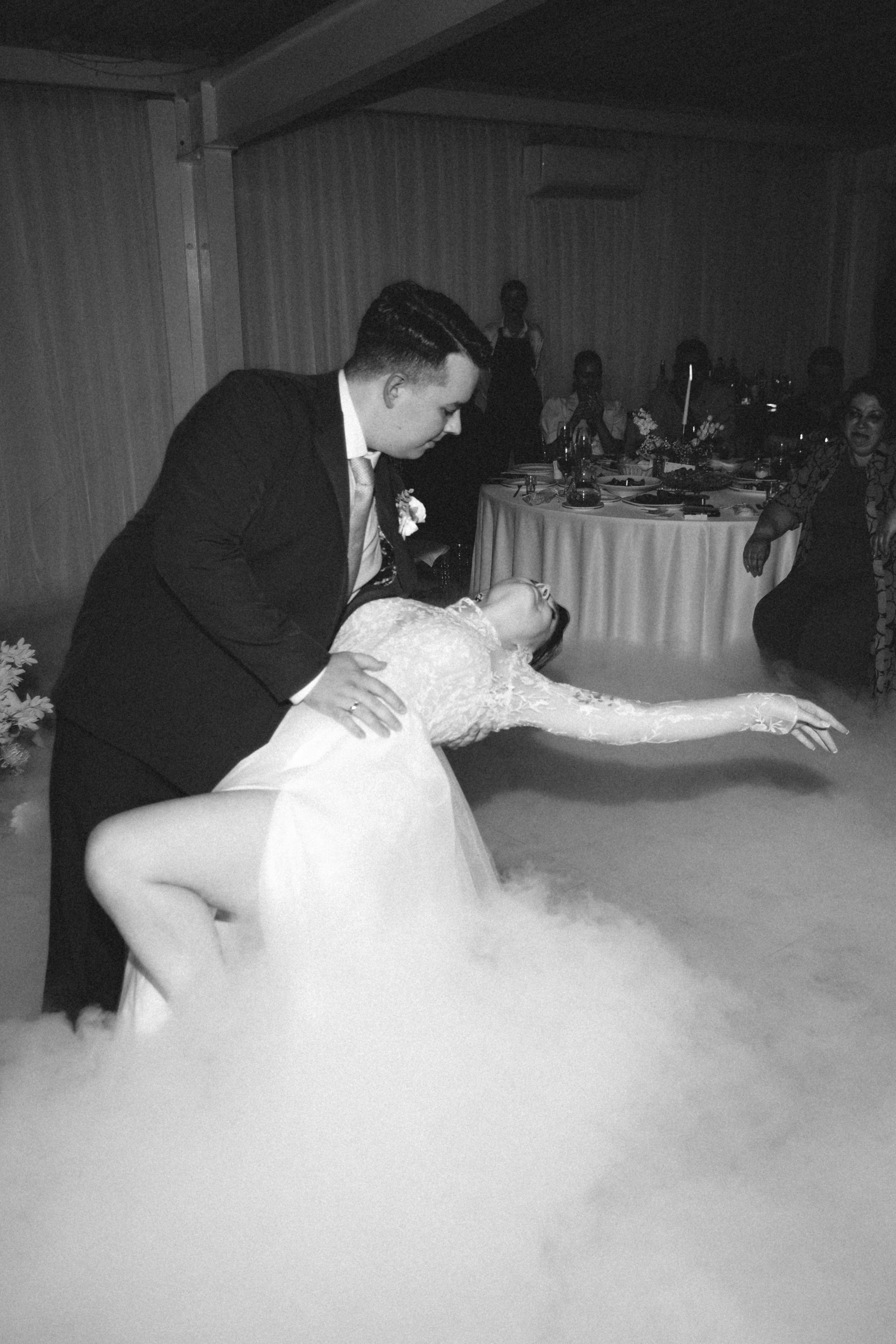 А ВНУТРИ — УРАГАН