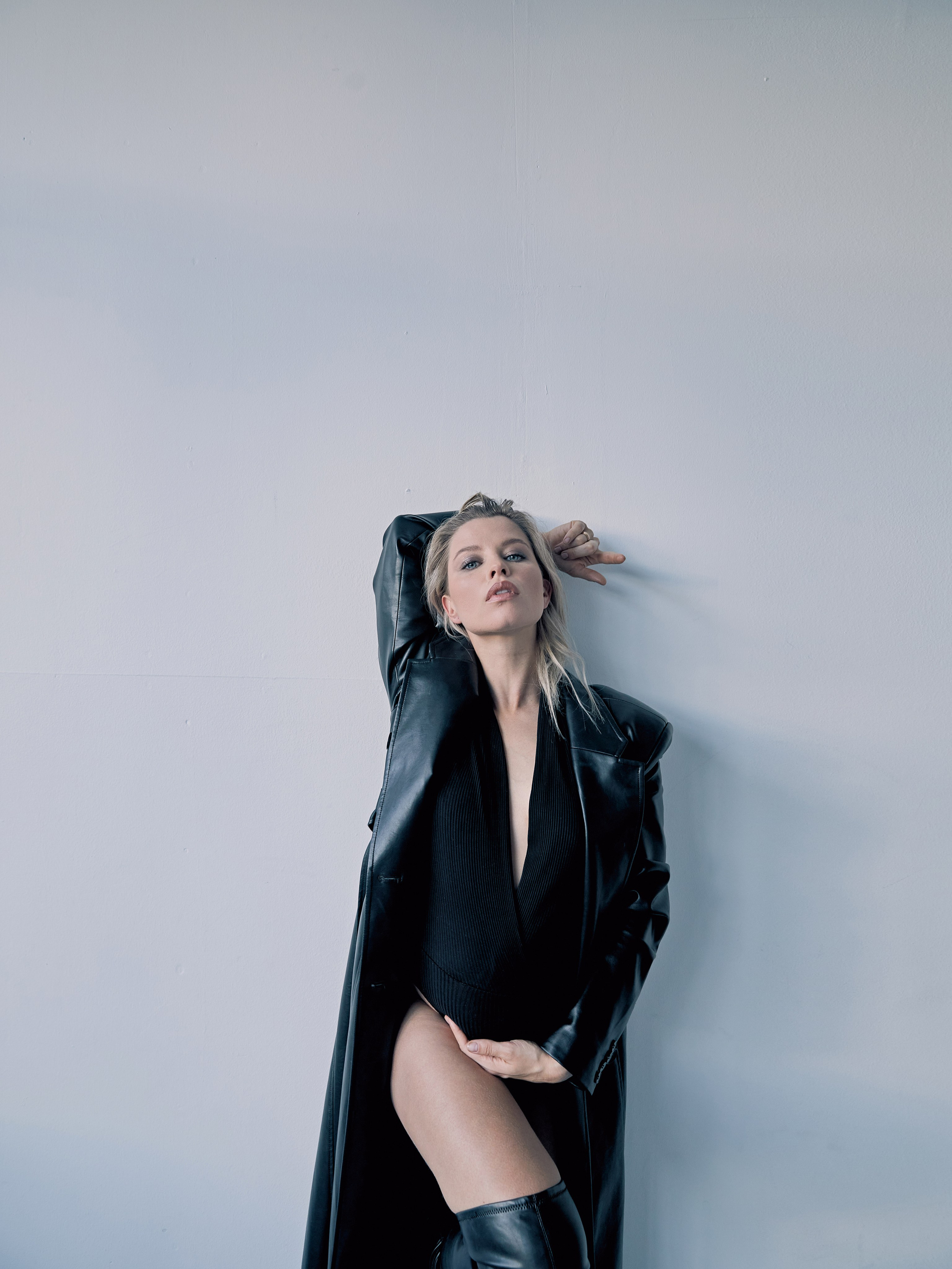 JULIA. Yulia Otroschenko