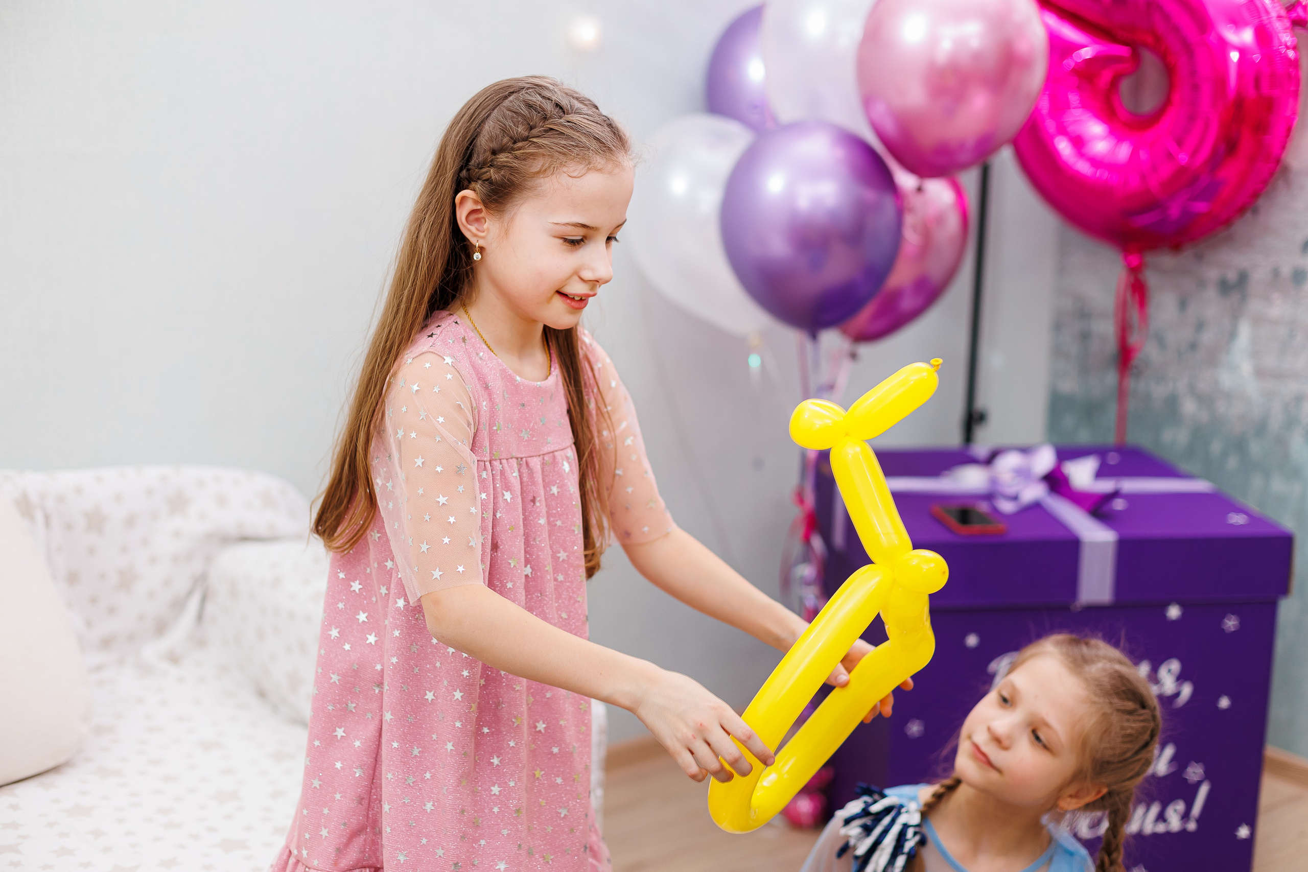 День рождения Вики. Съёмка дома. Семейный и детский фотограф Комина Елена, Власиха, Одинцово