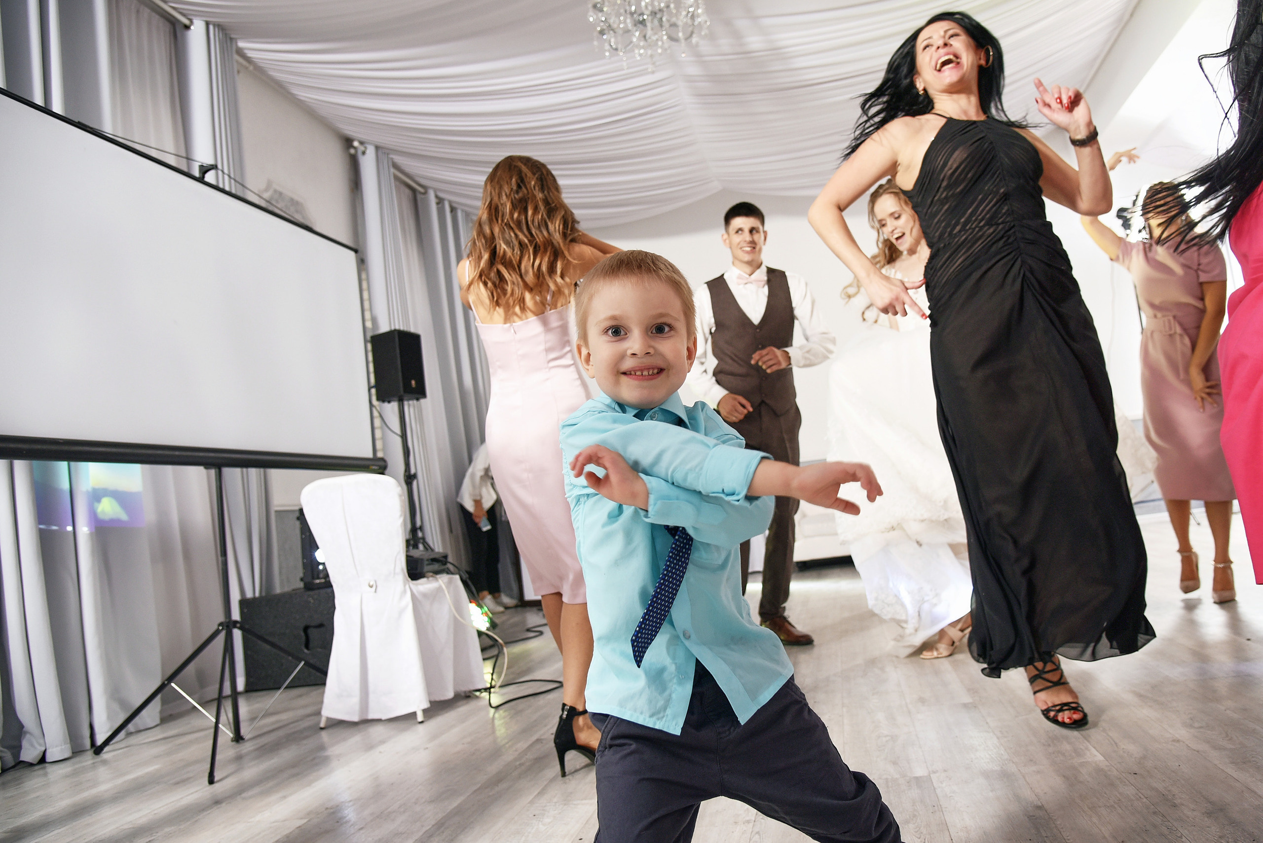 Ваш фотограф на свадьбу в Барнауле. Фотограф Опыт Качество Скорость Горный Алтай Барнаул